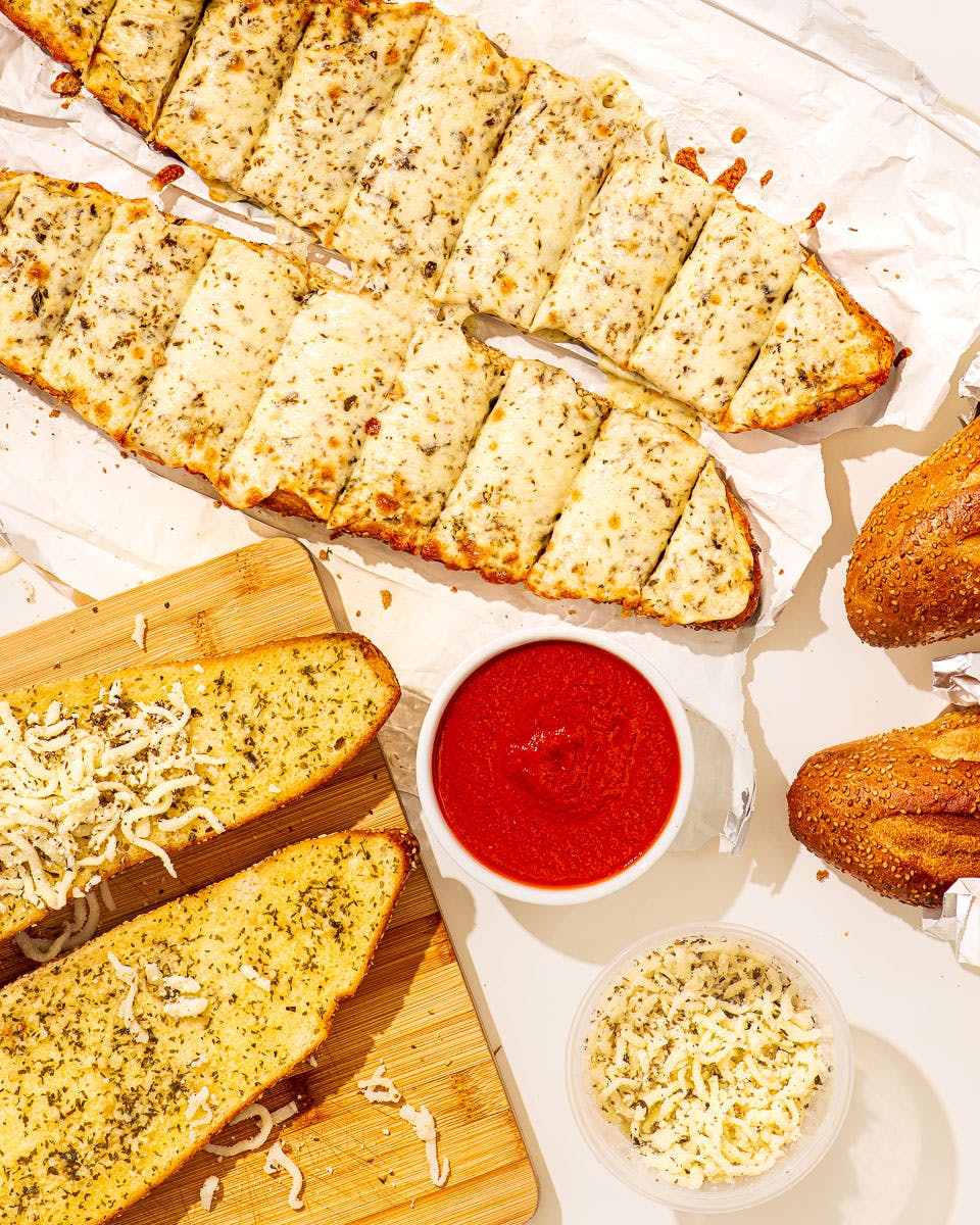 Christian Petroni Garlic Bread Recipe: Step By Step Guide  