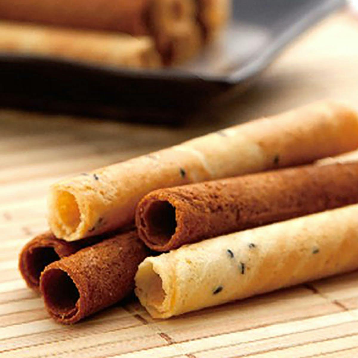 Assorted Crispy Eggroll Cookies - 9 Pack by Kee Wah Bakery - Alternate image 2