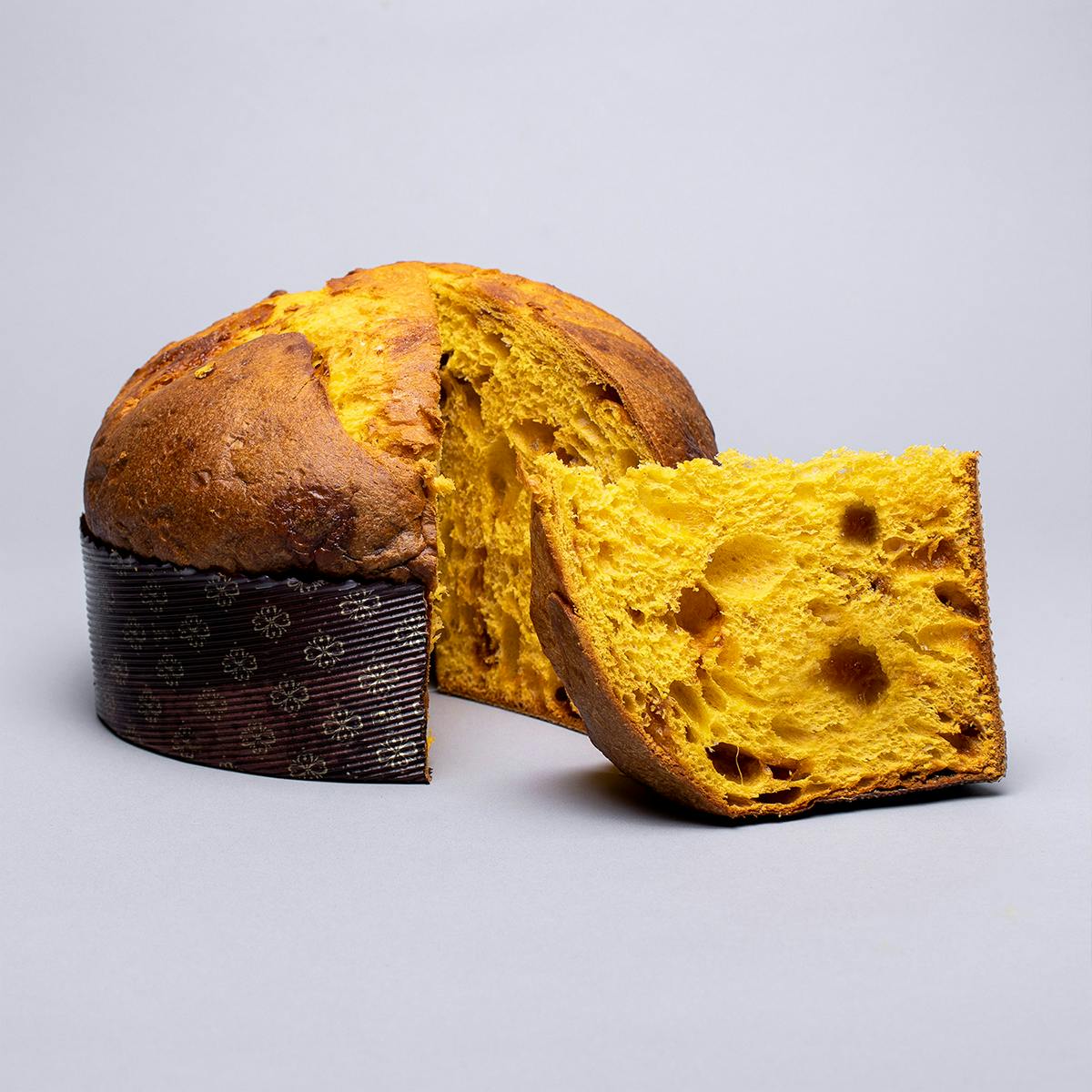 Apricot Salted Caramel Panettone by Olivieri 1882 - Alternate image 1