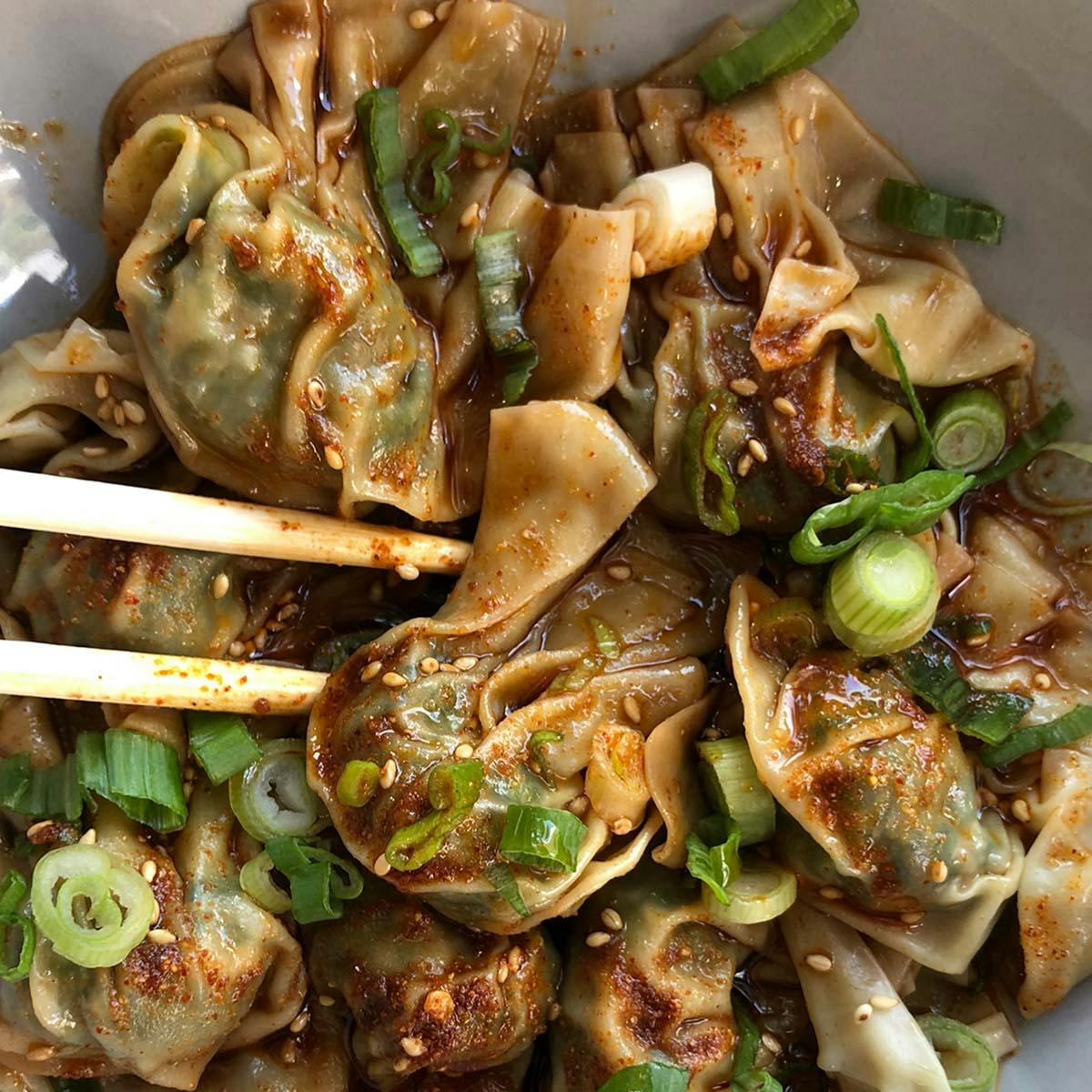 Veggie Chili Wontons - 25 Pack by Dumpling Monster