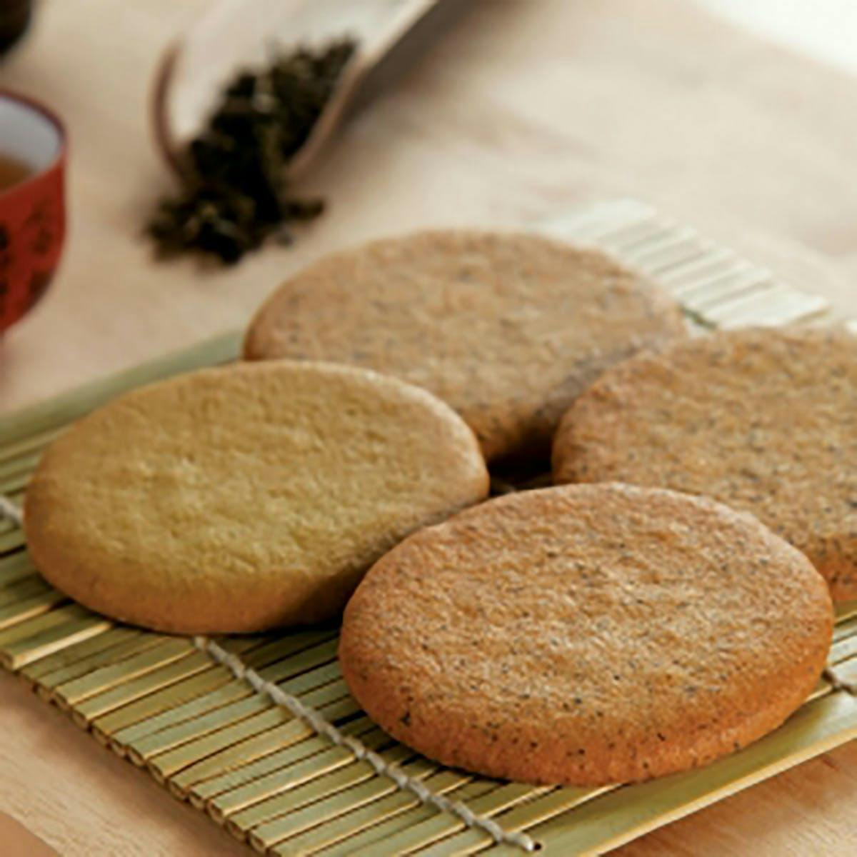 Almond Biscuits & Kee Panda Gift Box by Kee Wah Bakery - Alternate image 2