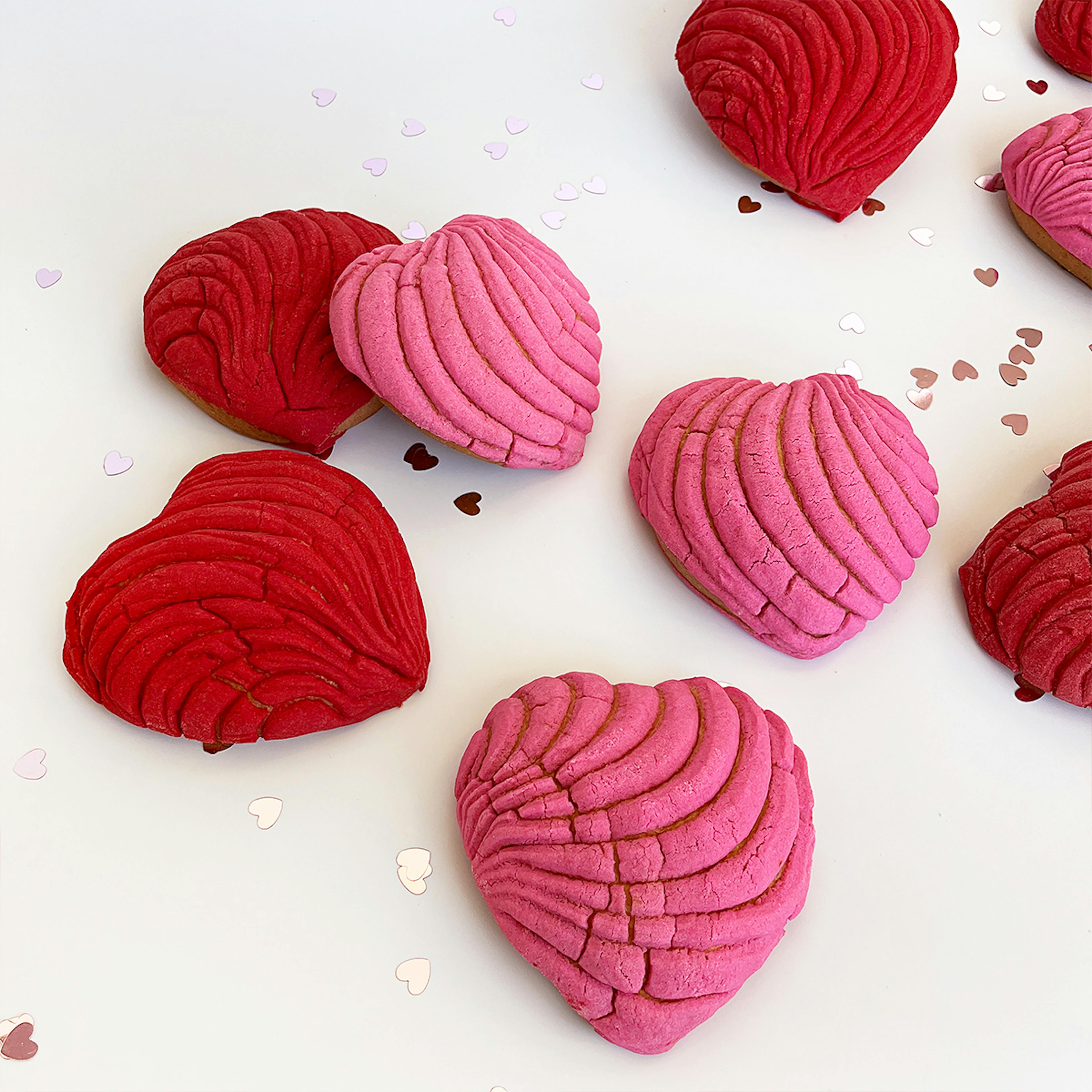 Heart "Concha" Sweet Bread - 12 Pack by El Bolillo Bakery