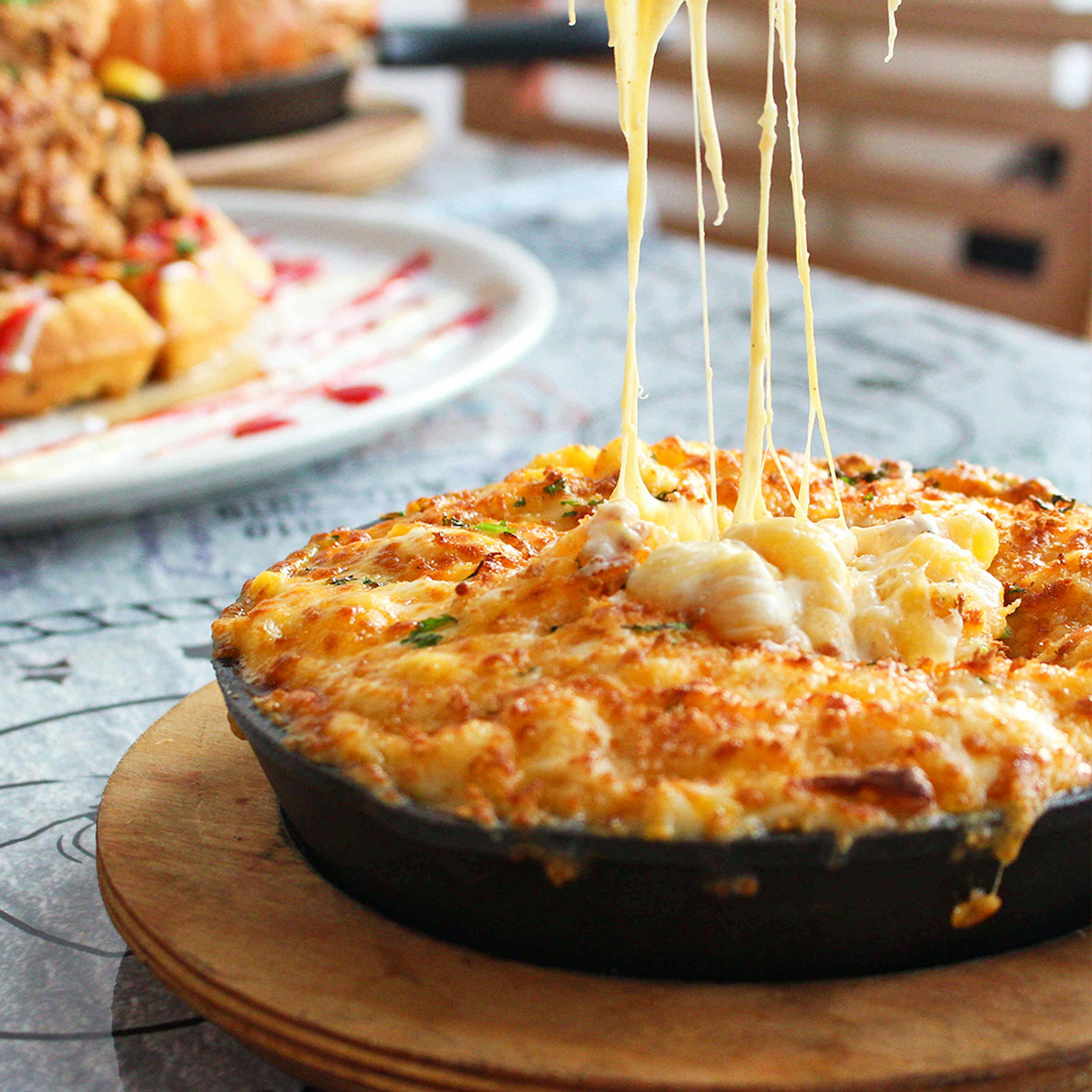 Five Cheese Mac & Cheese For 4-6 by World Famous House of Mac - Alternate image 2