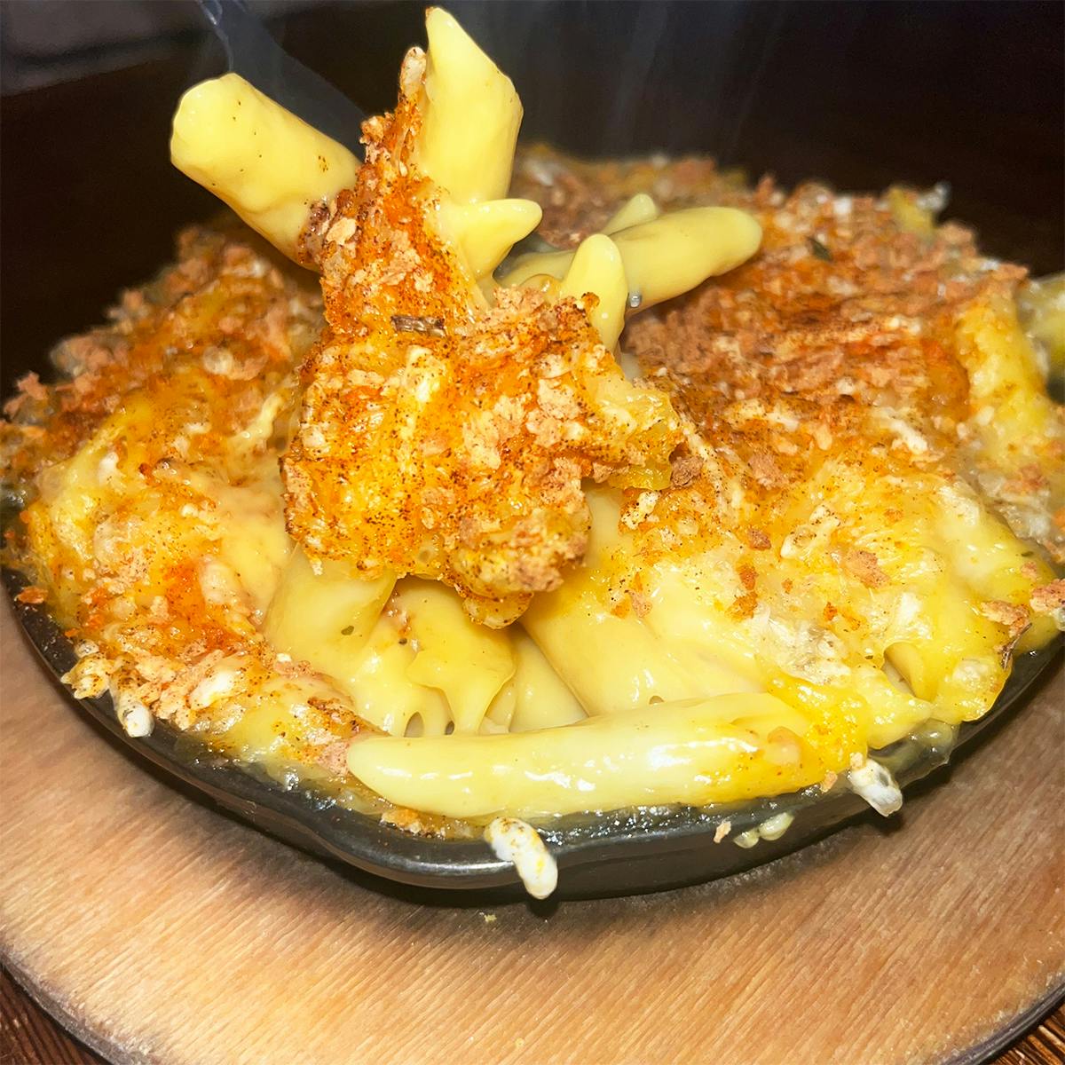 Aisha's Vegan Mac & Cheese For 4-6 by World Famous House of Mac