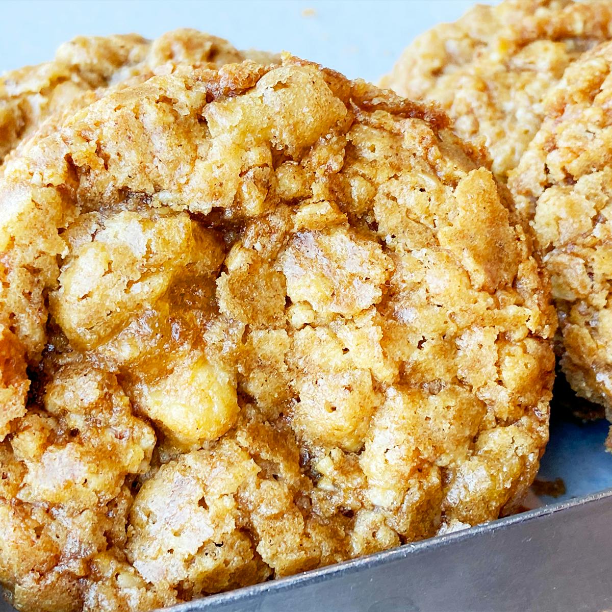 St Patrick's Day Cookie Box - 12 Pack by Cookie Good - Alternate image 3