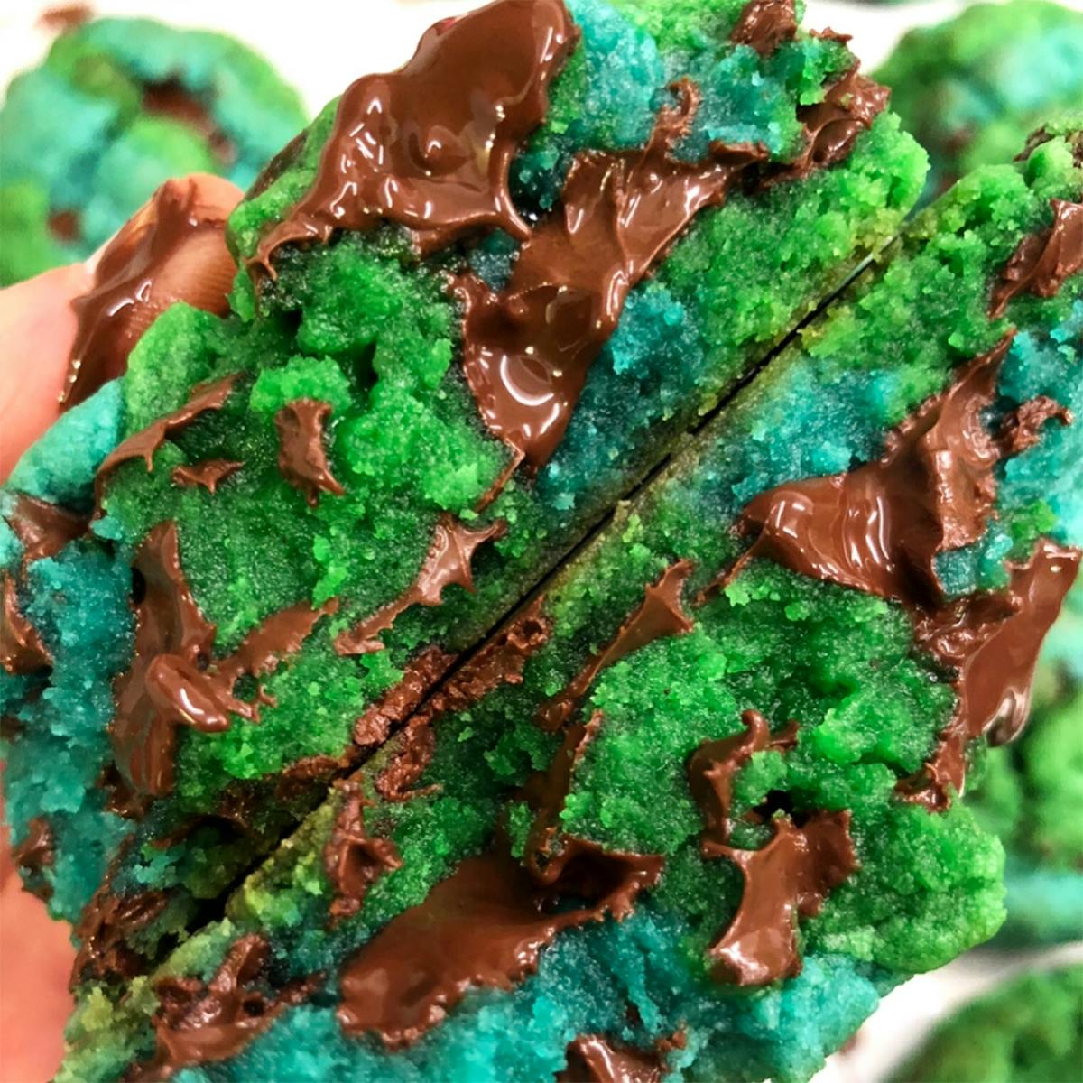 Earth Day GIANT Cookies Pack by Big Fat Cookie - Alternate image 5