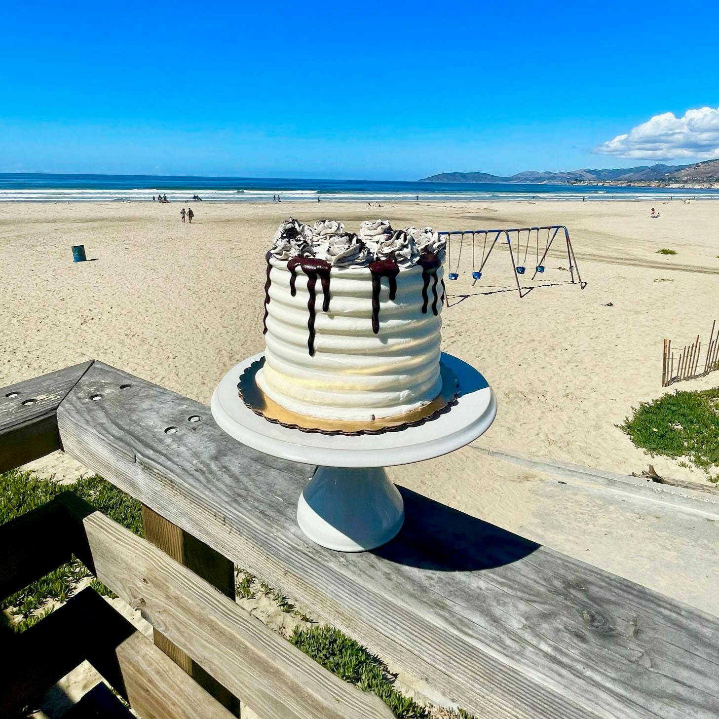 Oreo Cake by Splash Cafe - Alternate image 2