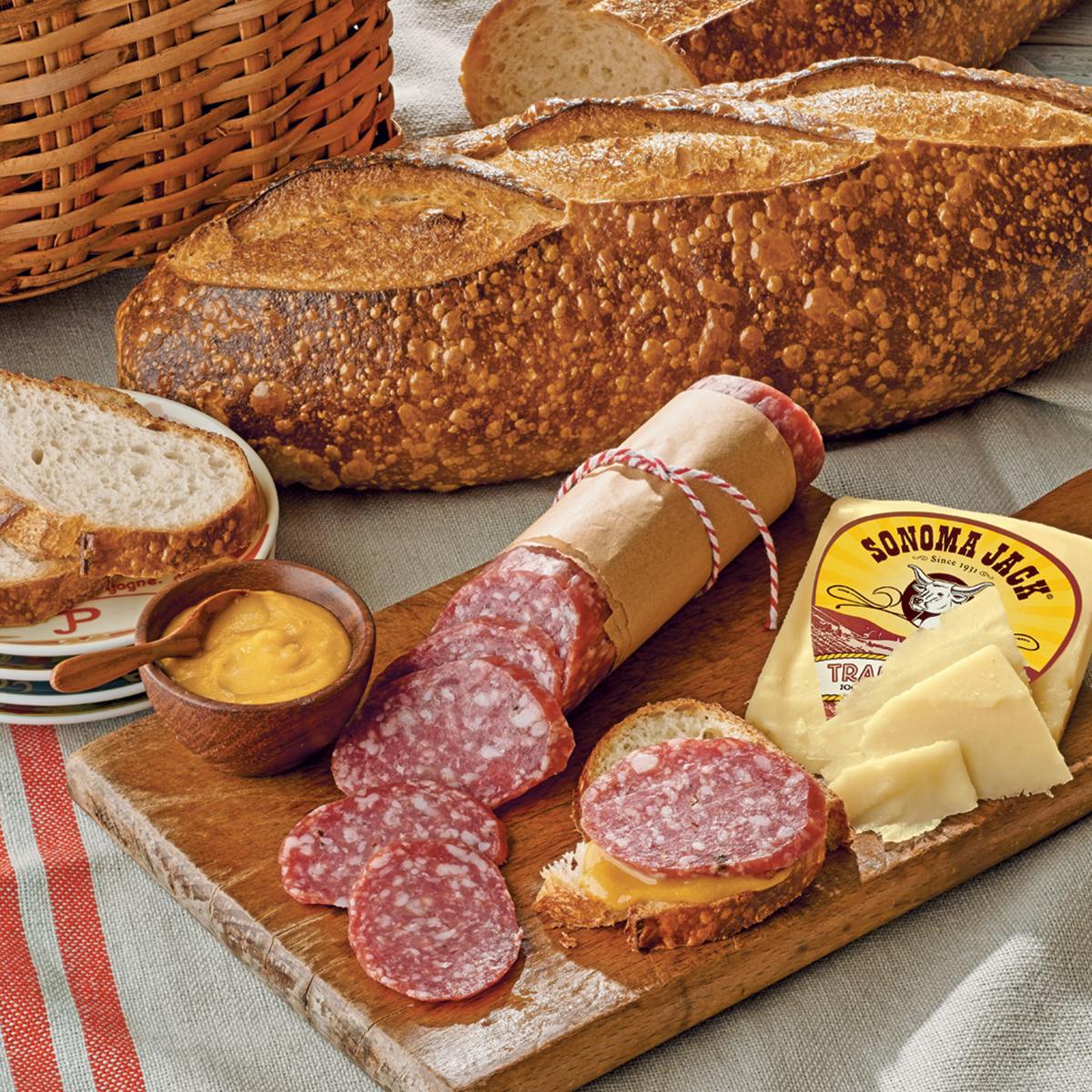 "Golden Gate" Picnic Pack for 4-6 by Boudin Bakery