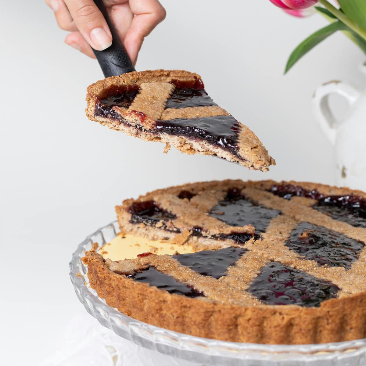 https://goldbelly.imgix.net/uploads/showcase_media_asset/image/194433/Settepani-Vegan-Tart-Elderberry-Rasberry1.jpg?ixlib=rails-3.0.2