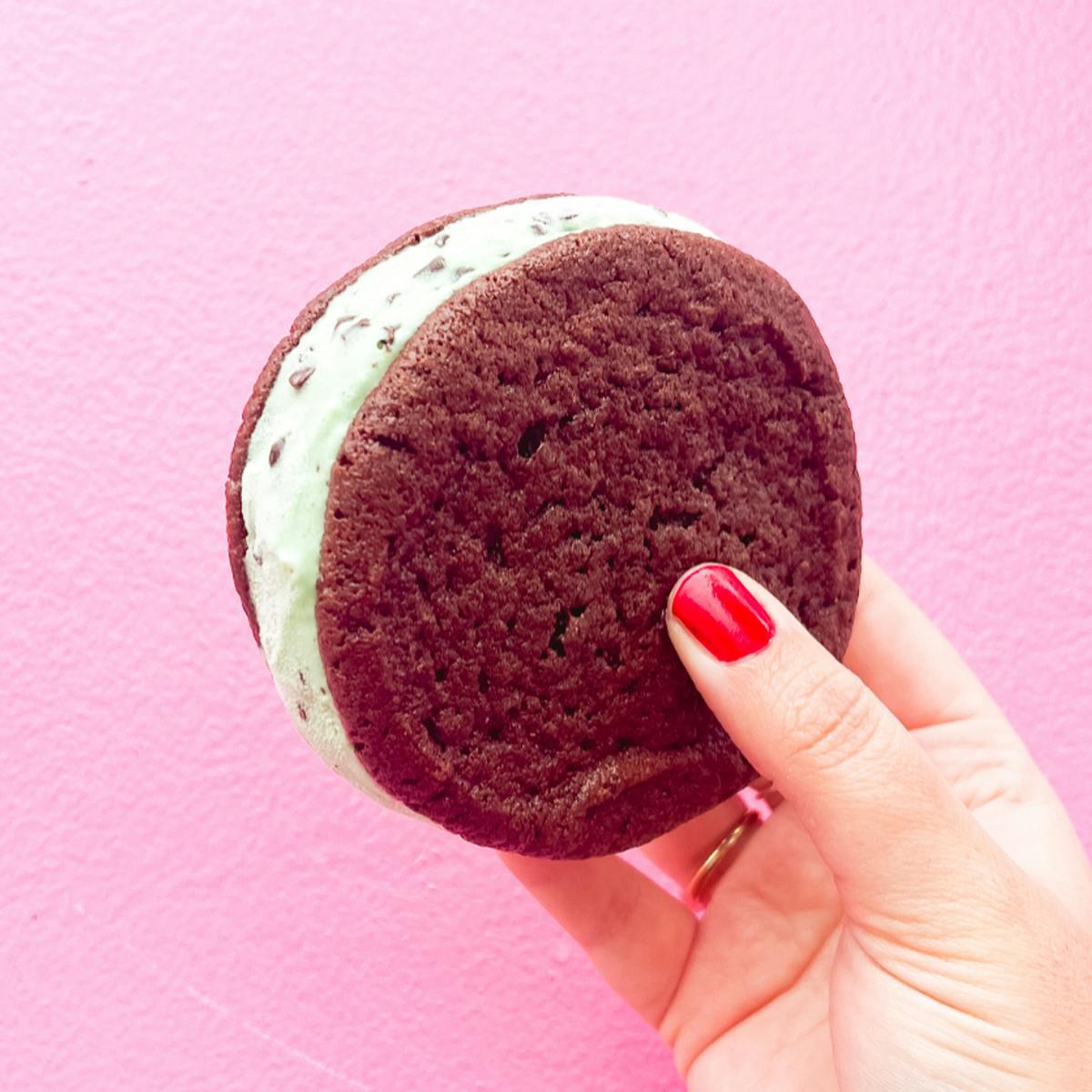 Mint Chip Cream'wich - 12 Pack by Cream'wich - Alternate image 3