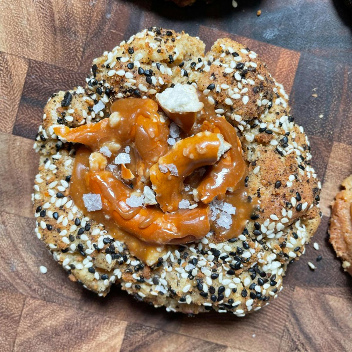 Deli GIANT Cookies Pack by Big Fat Cookie - Alternate image 1