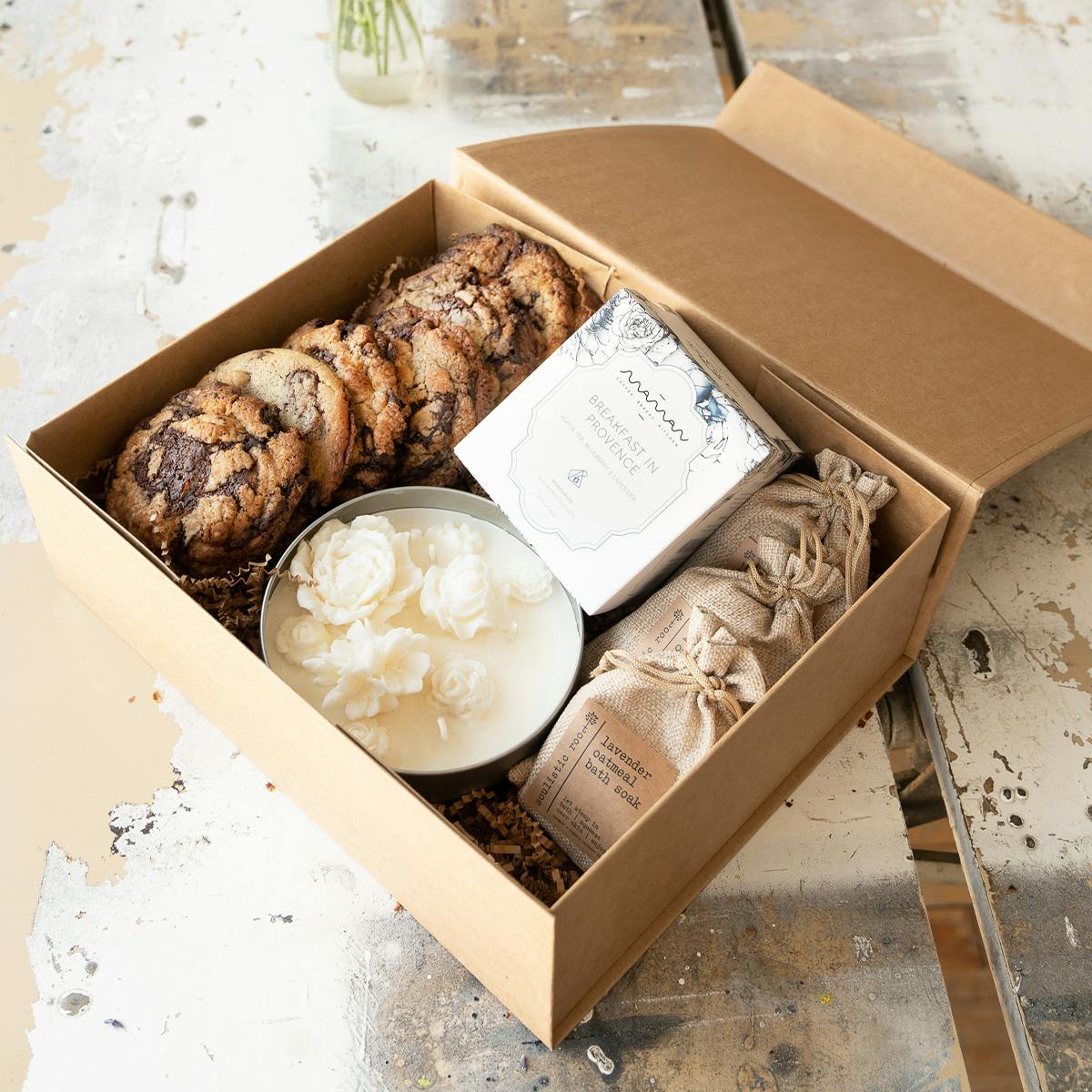 "Maman's Day Off" Gift Box by Maman - Alternate image 1