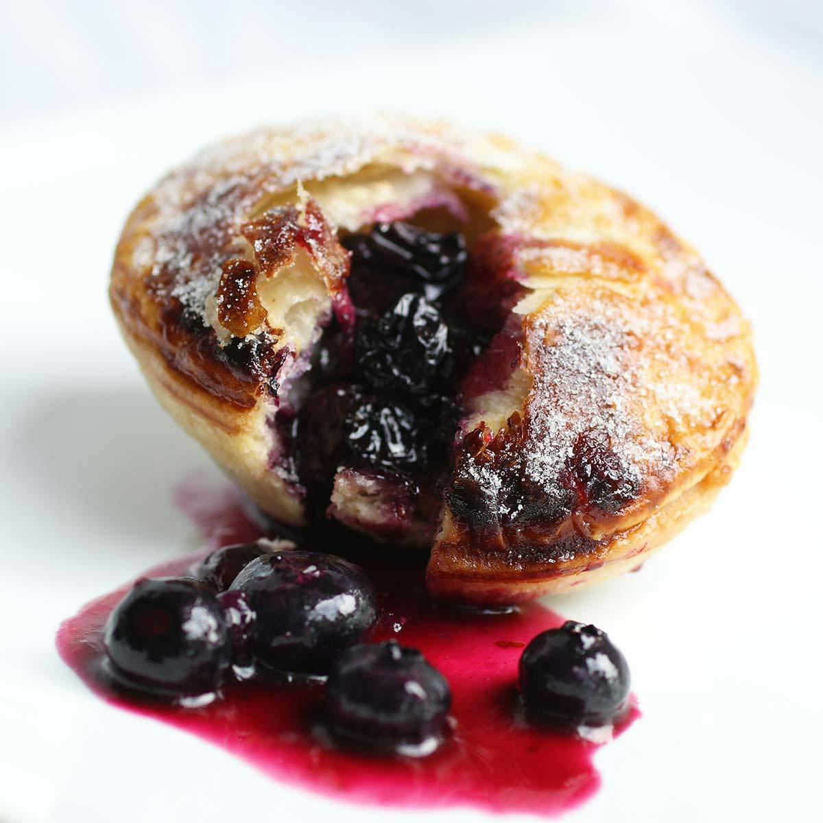 Jamaican Beef Patties - 12 Pack by Panbury's Double Crust Hand Pies - Alternate image 3