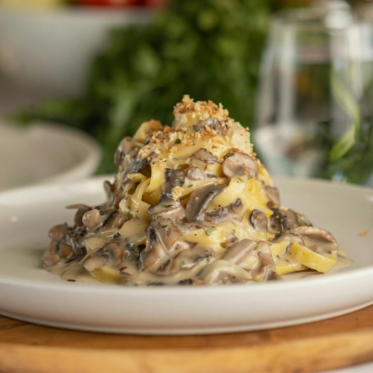 Garlic Parmesan Fettuccine Kit - Choose Your Own by Pasta Packs - Alternate image 4