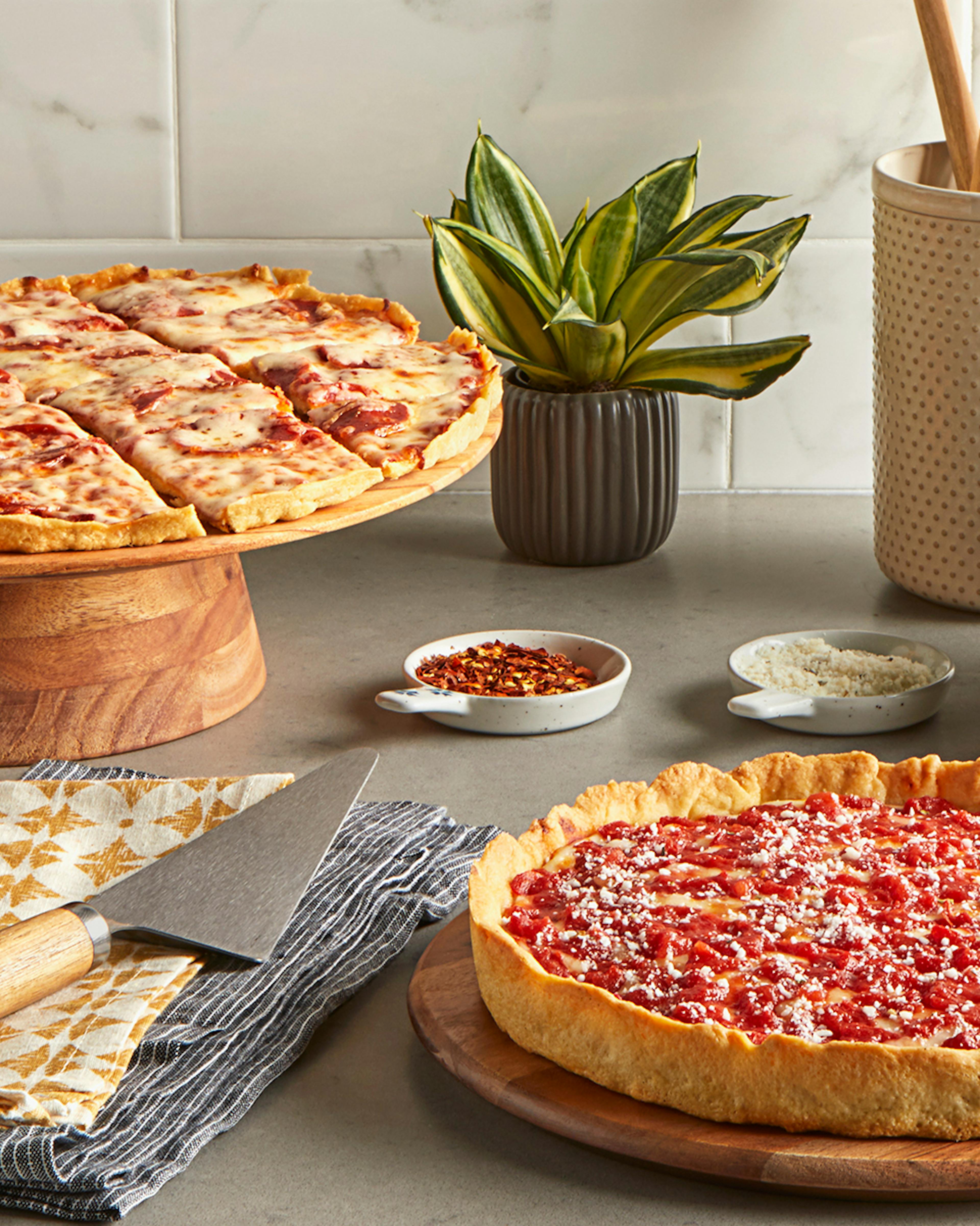 2 Lou Malnati's Thin Crust Pizzas + 5 Deep Dish Pizzas