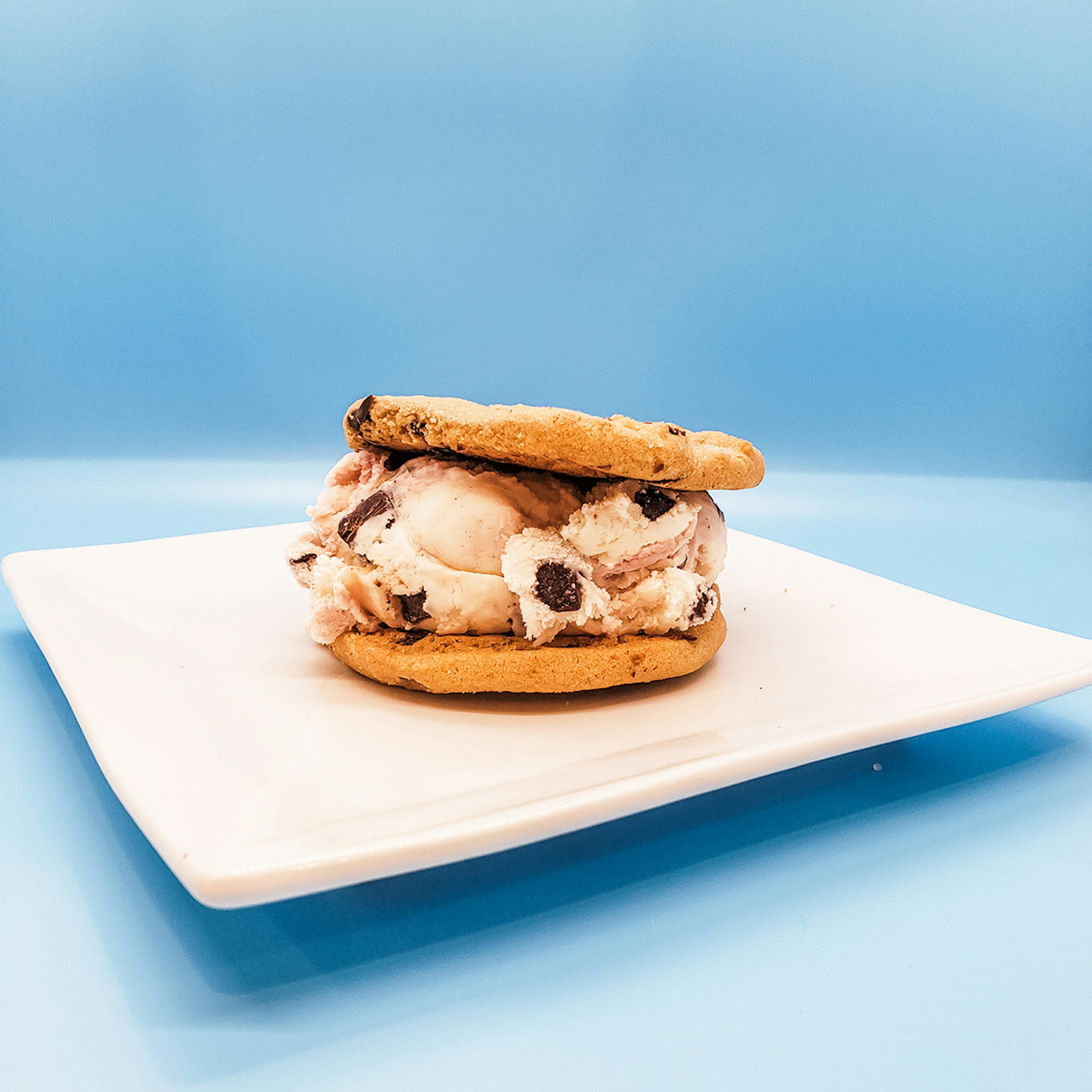Chocolate Chip Ice Cream Sandwiches Sampler - 8 Pack by Bridgeman's Ice Cream - Alternate image 4