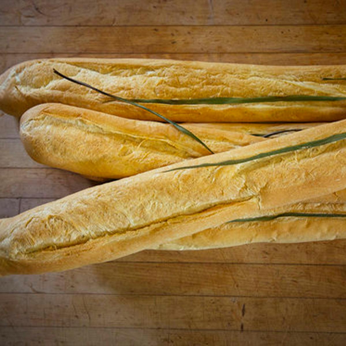 Cuban Bread (18") - 6 Pack by La Segunda Bakery - Alternate image 2