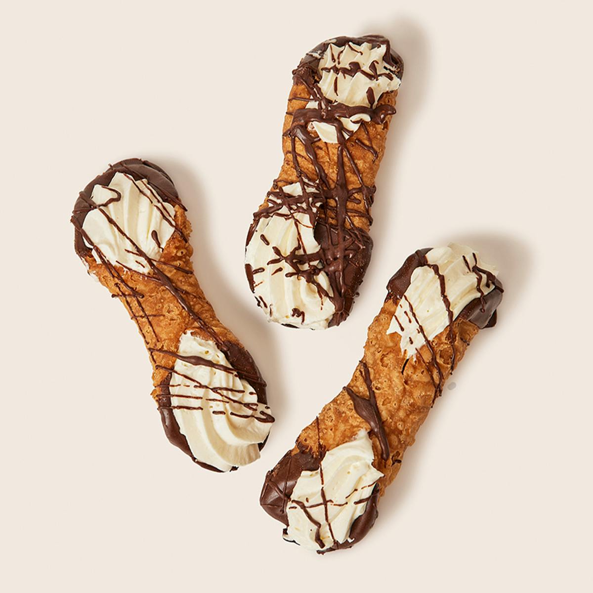 Signature Mascarpone Cannolis by Isgro Pastries