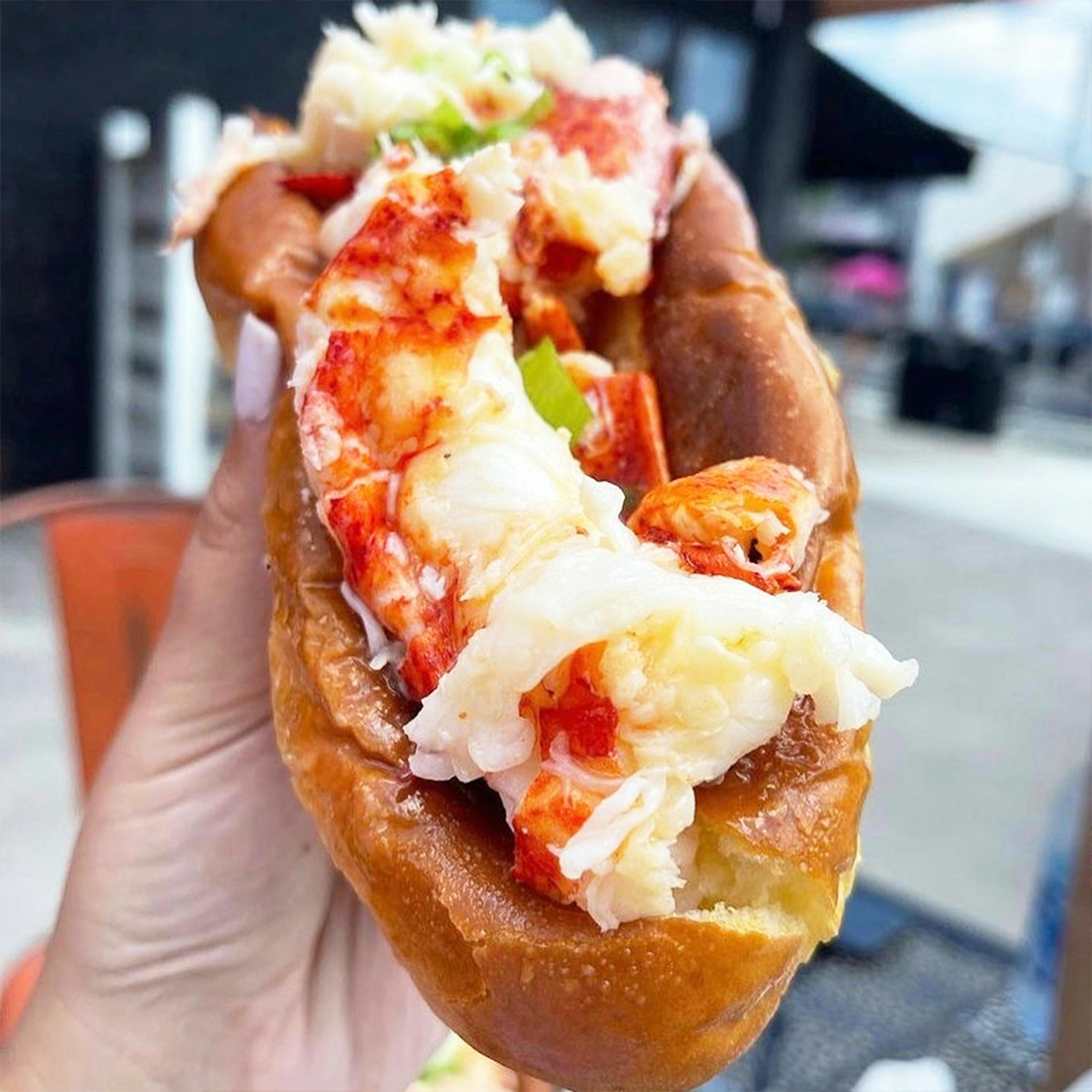 Acadia Lobster Roll Kit for 5 by Water Dog Smoke House - Alternate image 7