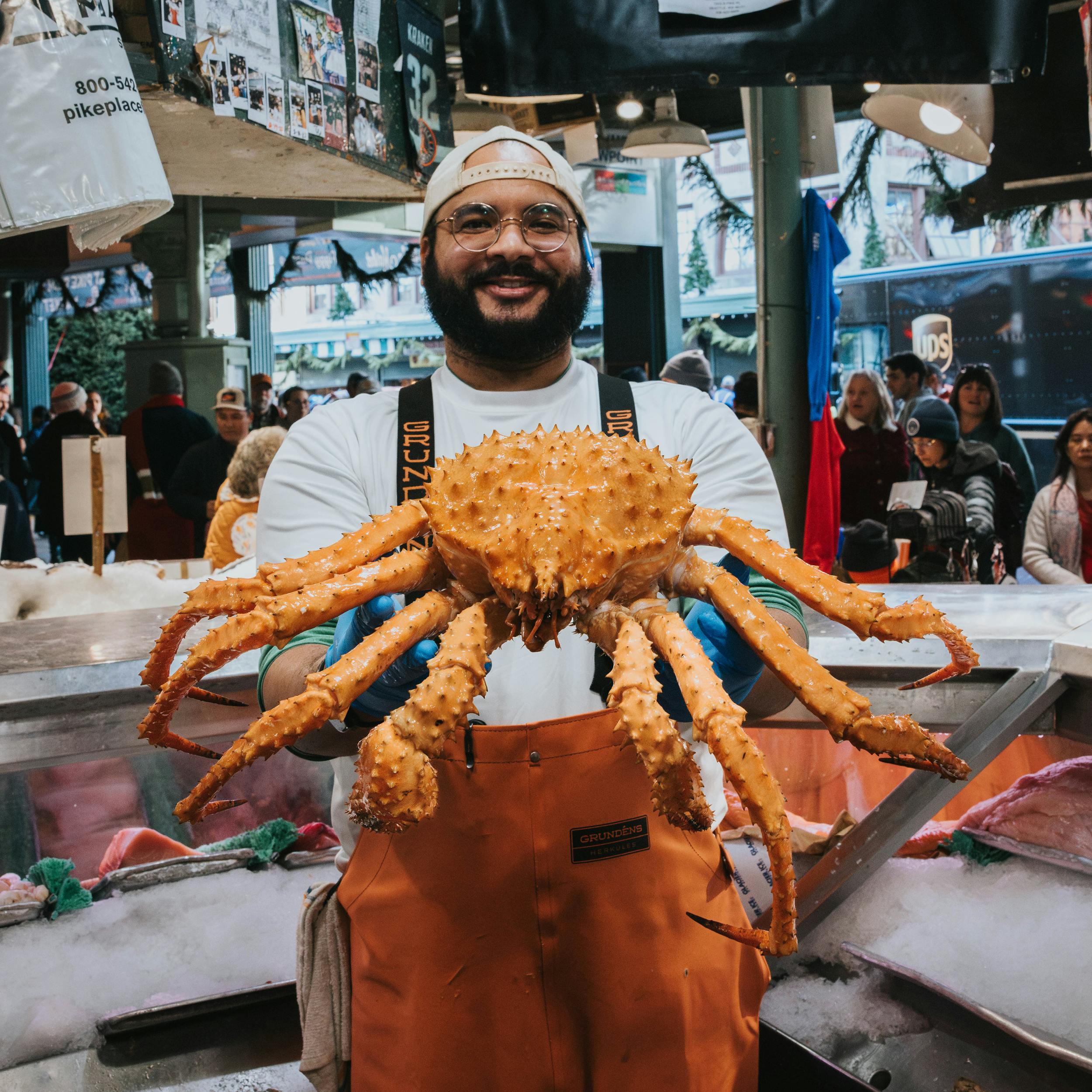 Whole Alaskan King Crab by Pike Place Fish Market - Goldbelly