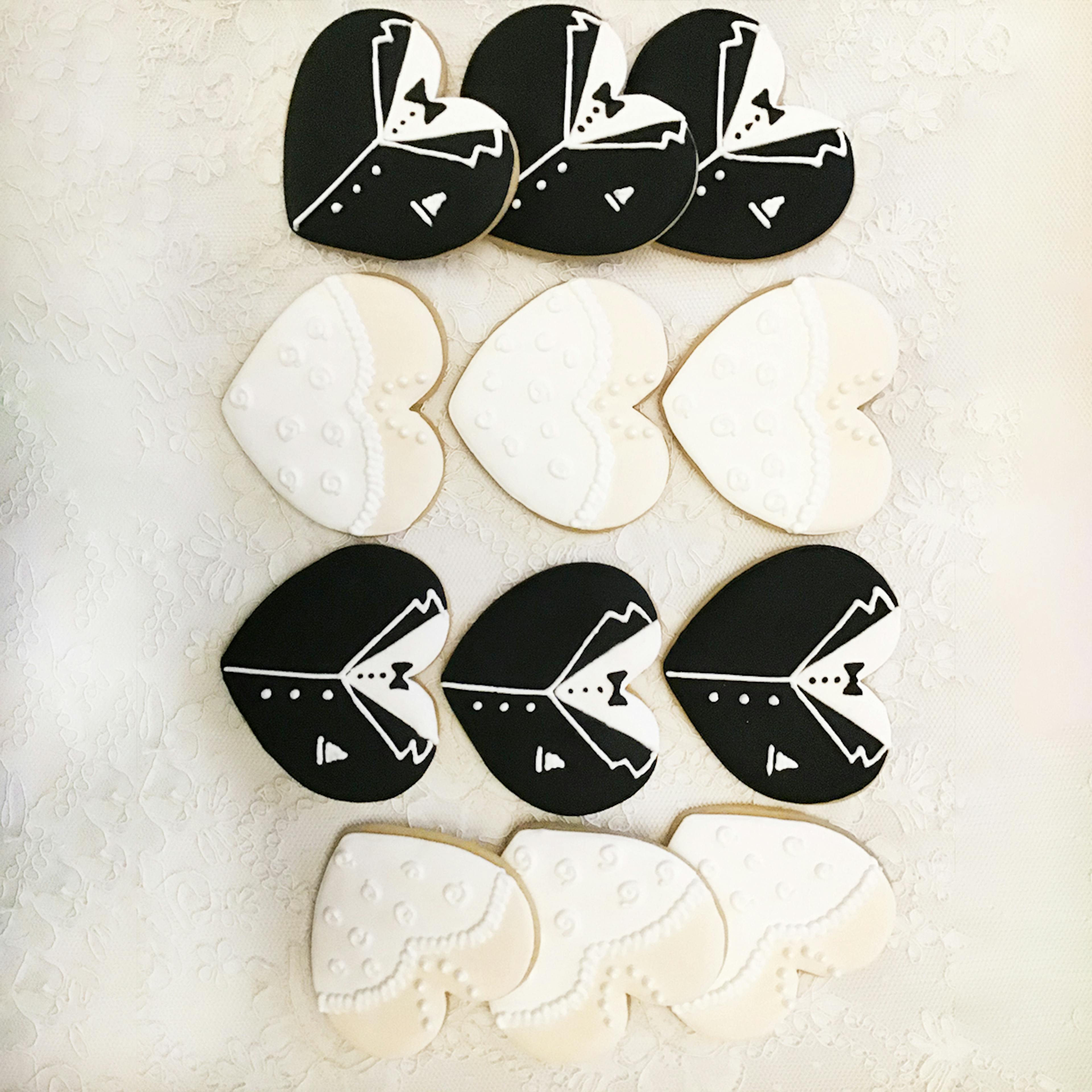 Iced Bride & Groom Cookie Gift Set - 12 Pack by Elegant Desserts