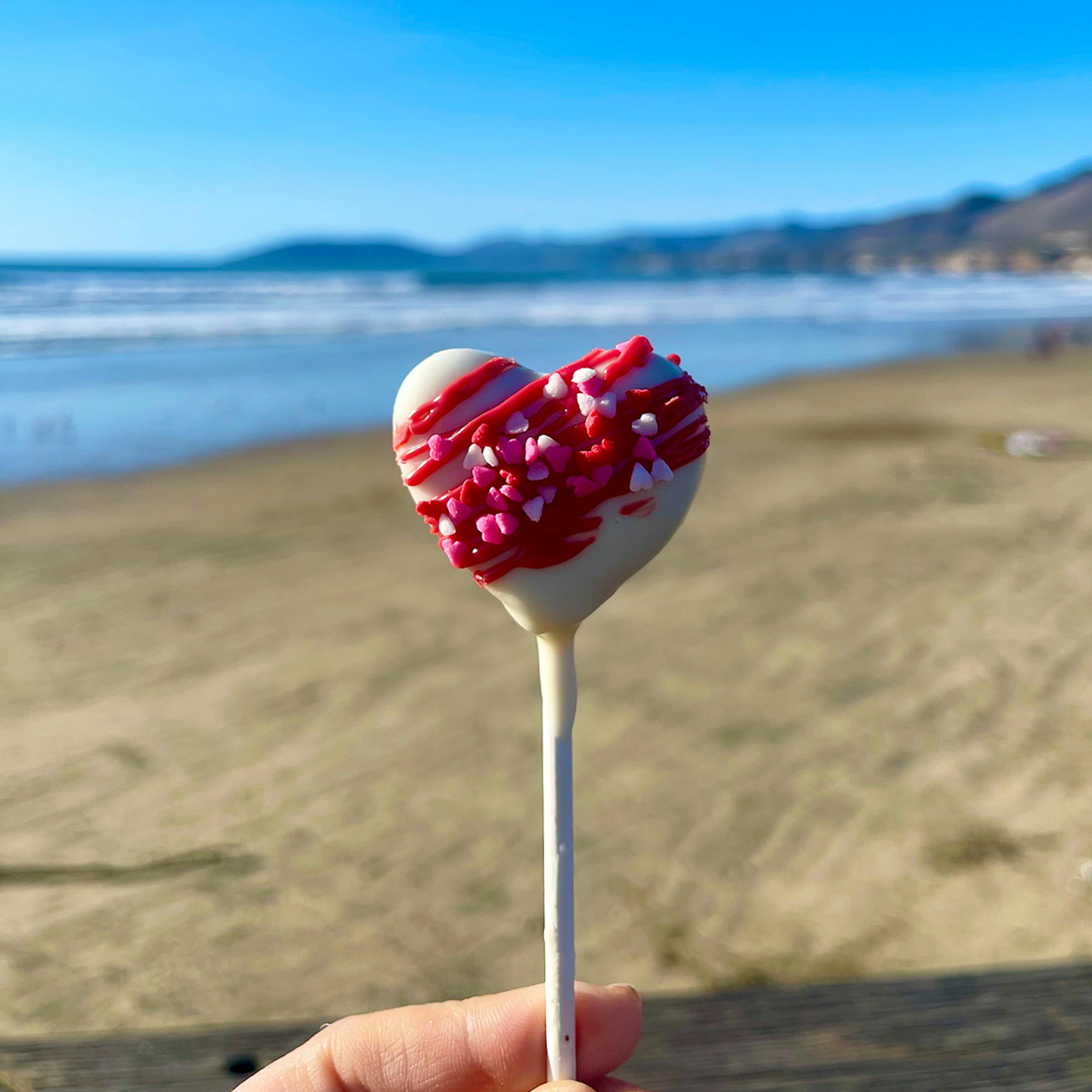 Valentine's Day Cake Pops - 12 Pack by Splash Cafe - Alternate image 2