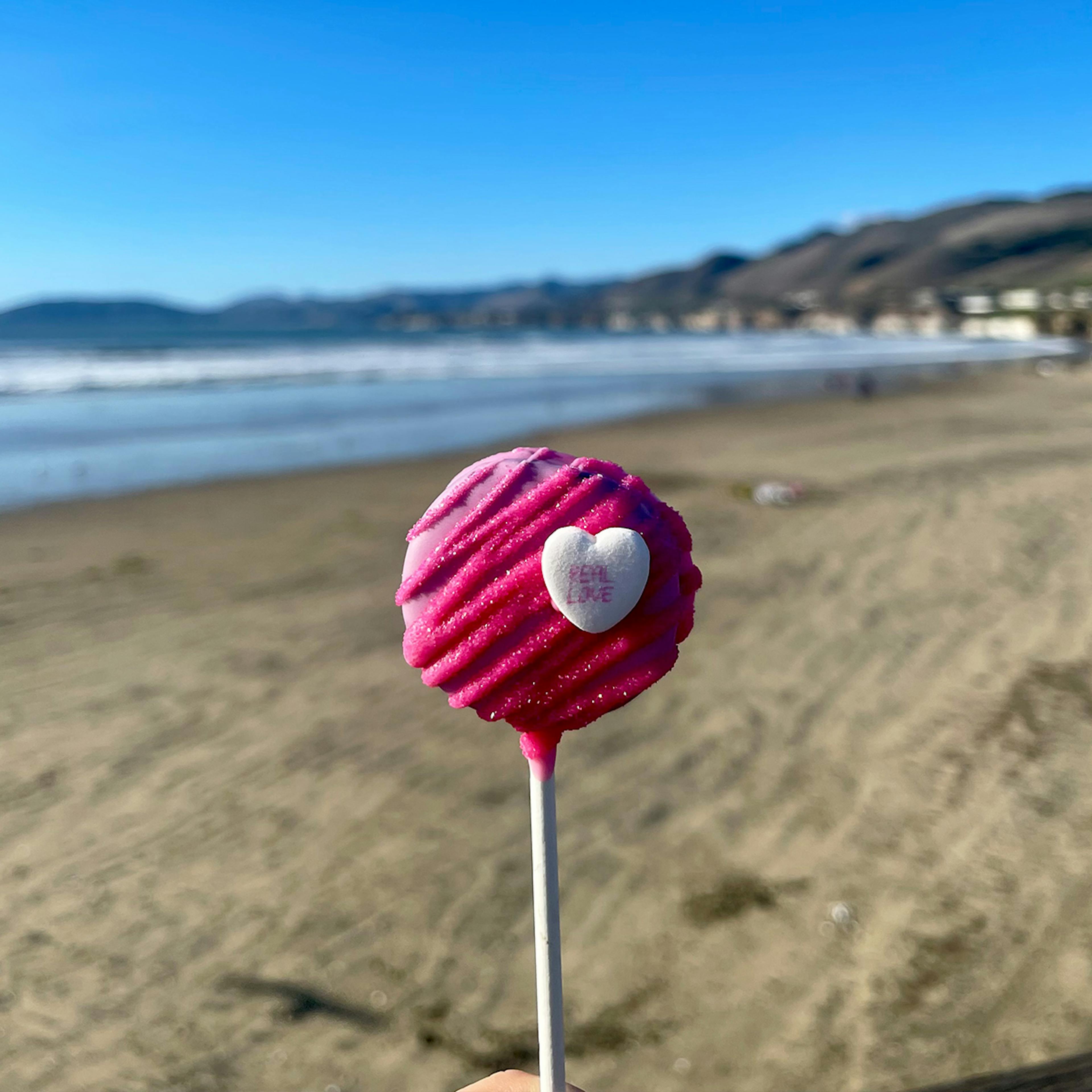Valentine's Day Cake Pops - 12 Pack by Splash Cafe - Alternate image 1