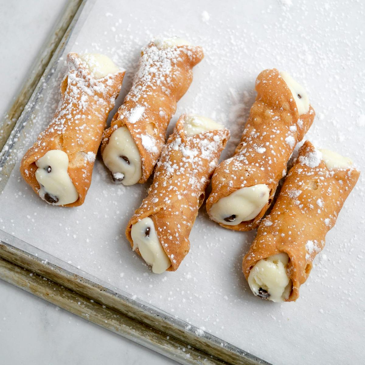 Mini top Cannoli Kit - Carlo's Bakery