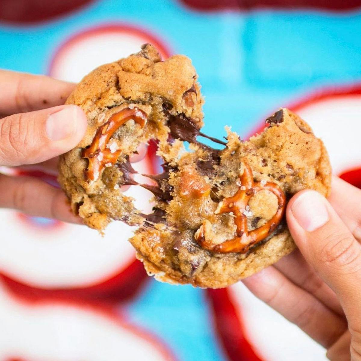 San Francisco Game Day Cookie Box - 12 Pack by Cookie Good - Alternate image 5