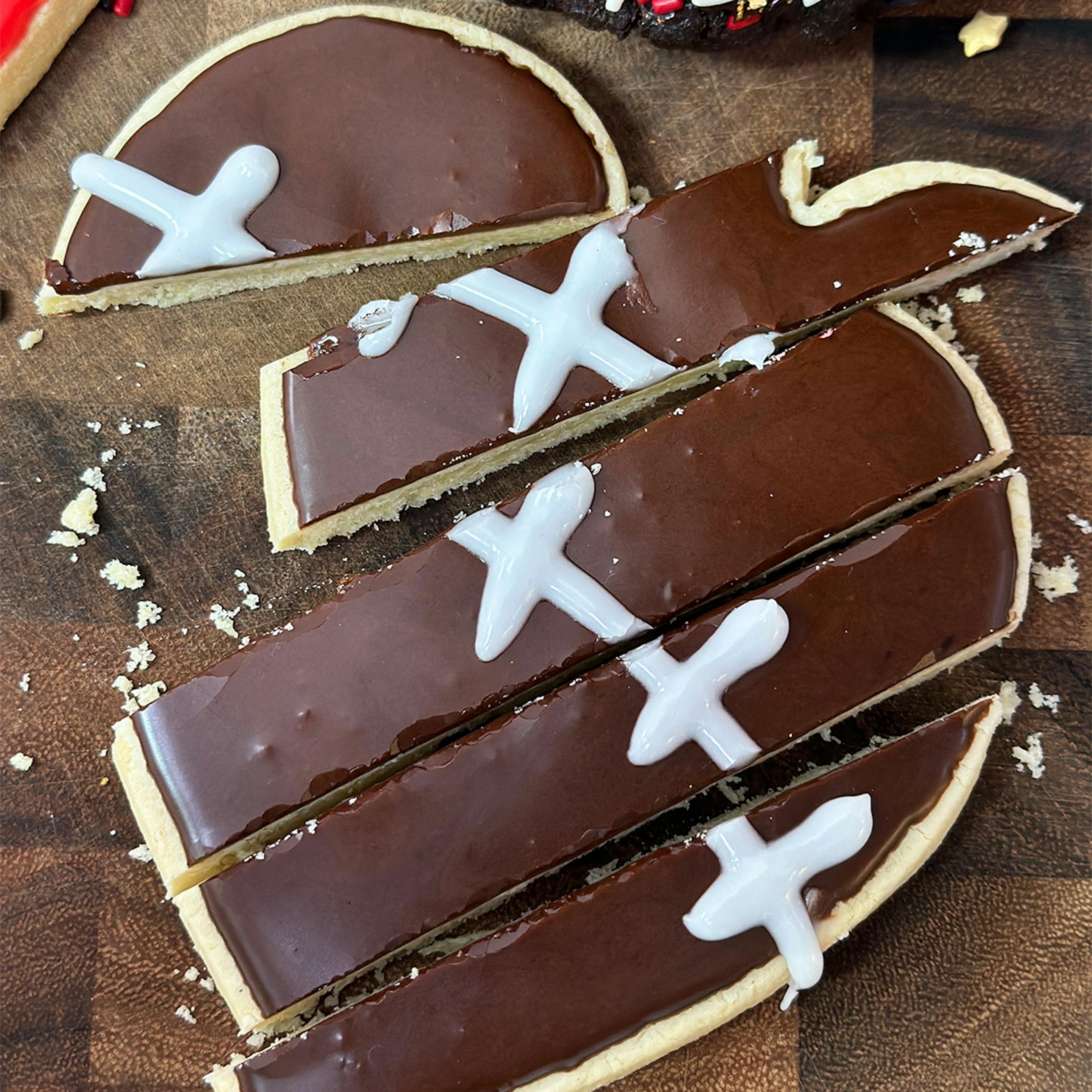 Championship Shuffle Lovers GIANT Cookies Pack by Big Fat Cookie - Alternate image 7