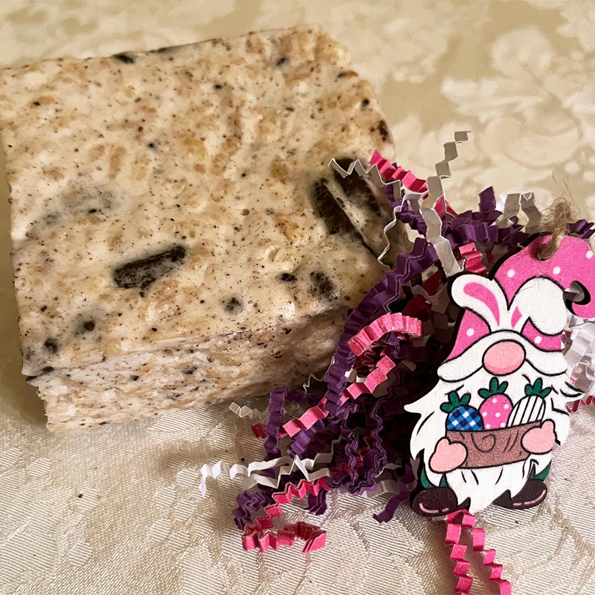 Easter Assorted Rice Krispie Treats - 4 Pack by Treats Gone Wild - Alternate image 2