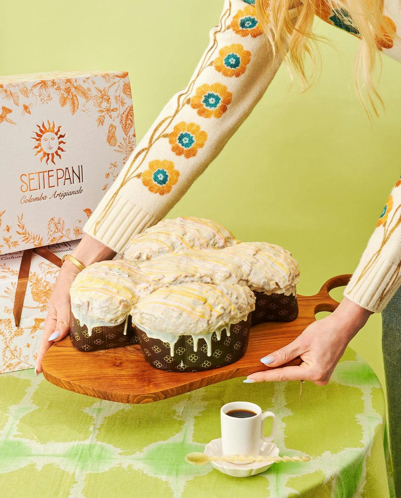 Peach & Cannoli Cream Panettone by Settepani Restaurant & Bakery - Alternate image 3