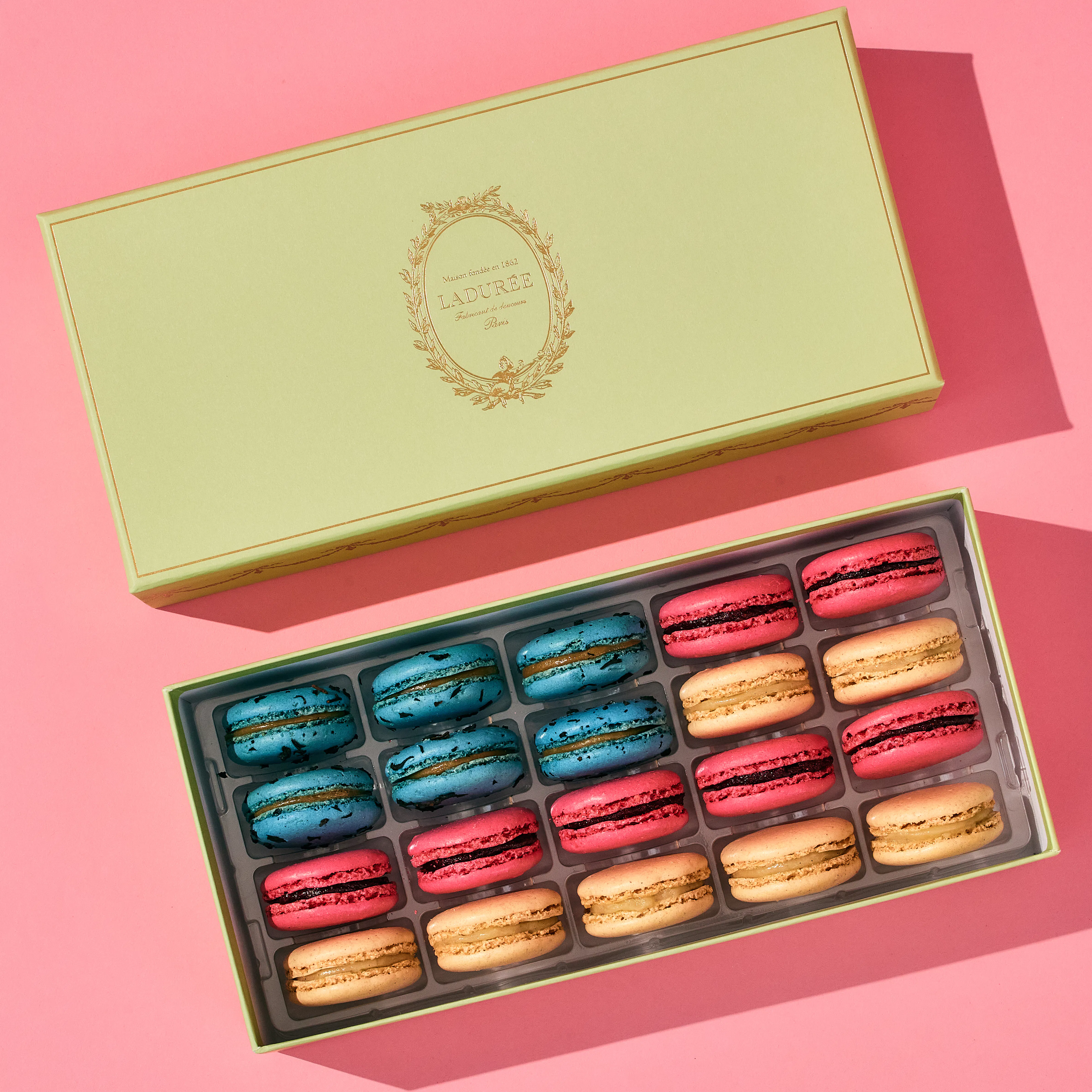 America 250 Macaron Flag Collection - Box of 20 by Ladurée Paris