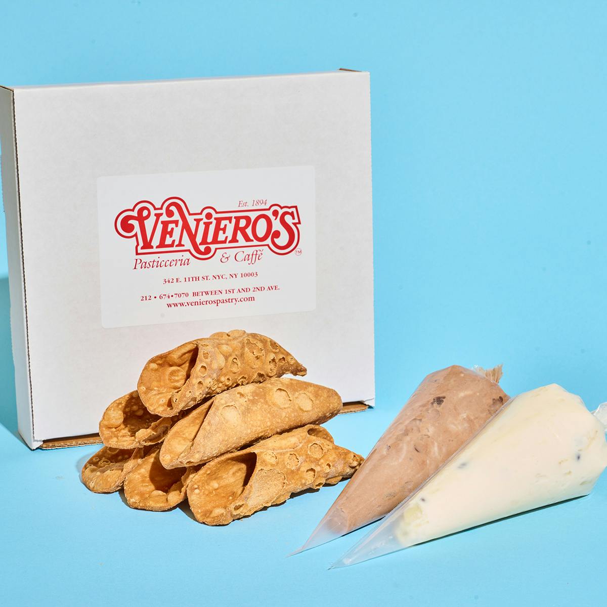 Classic Cannoli Kit - 6 Pack by Veniero's - Alternate image 2