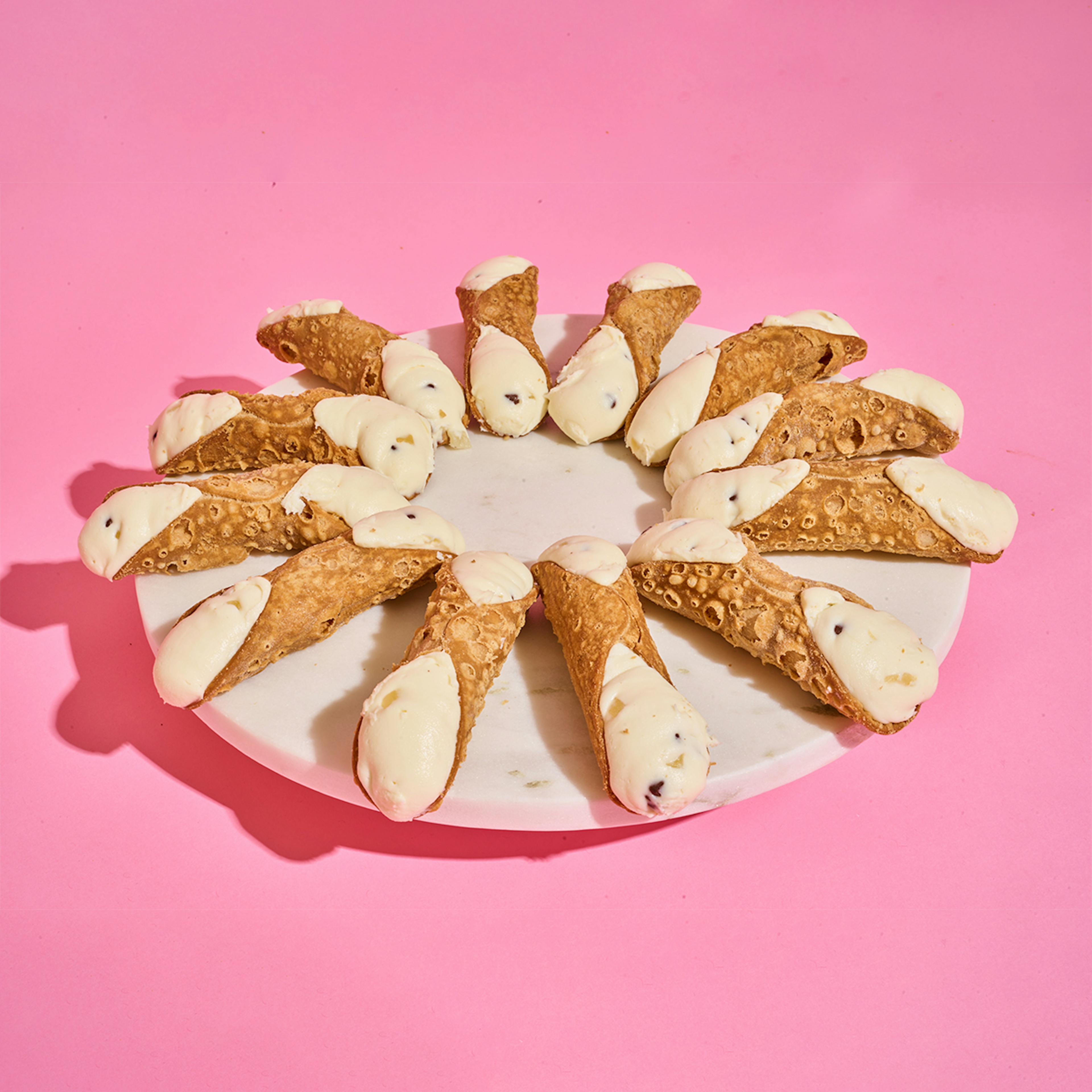 Classic Cannoli Kit - 6 Pack by Veniero's