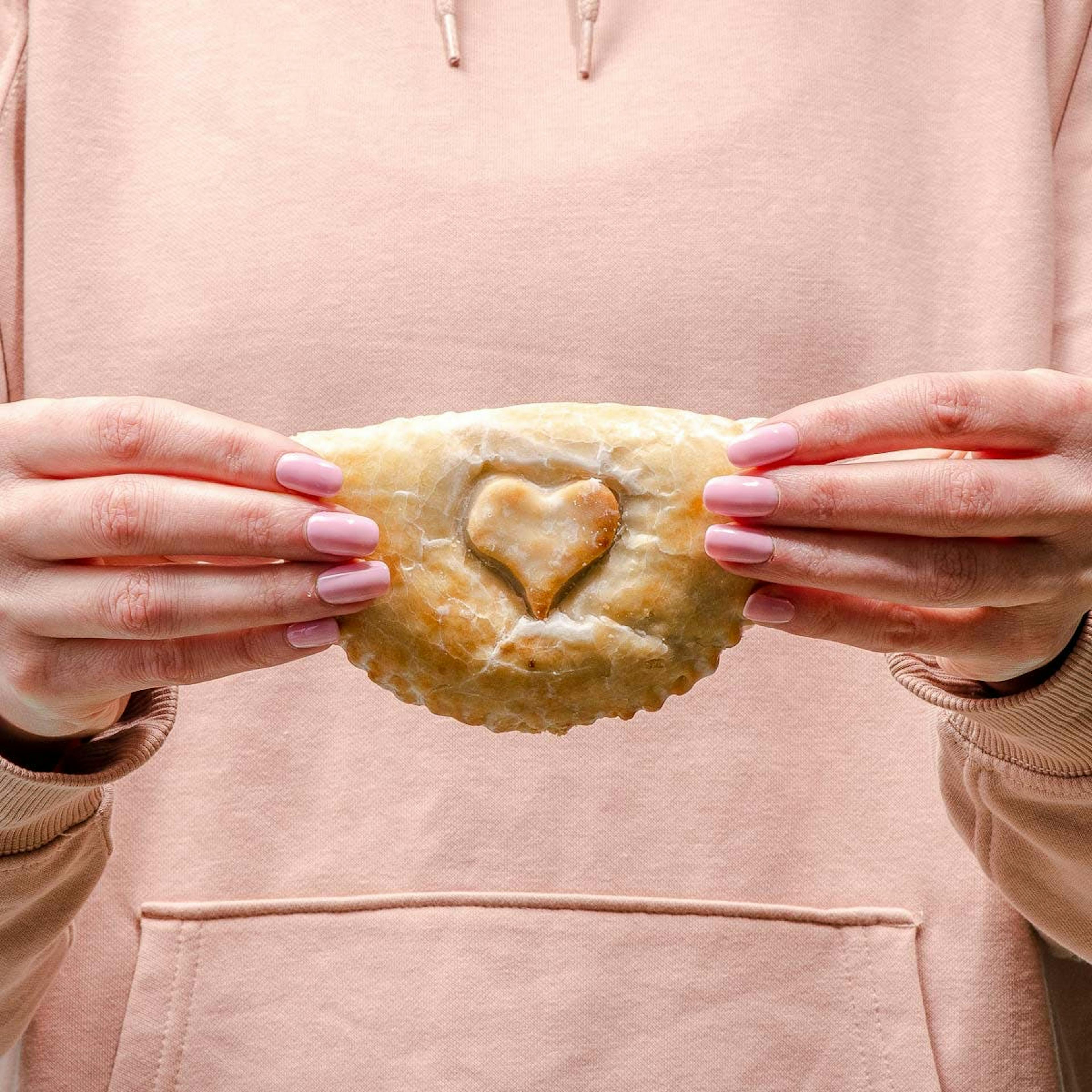 Apple + Huckleberry Hand Pies Combo Pack by Elle's Belles Bakery - Alternate image 7