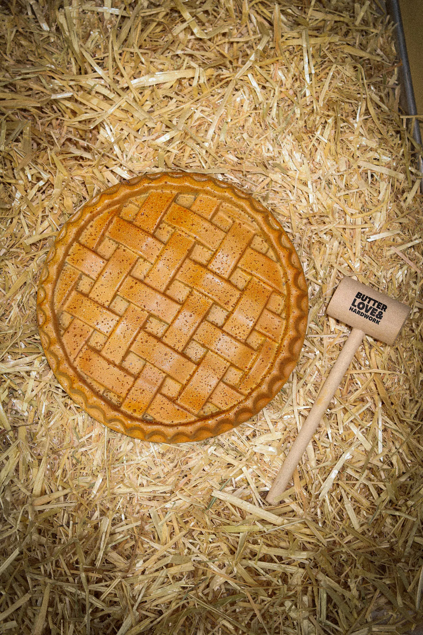 Breakable Chocolate Apple Pie Gift Box by Butter Love & Hardwork - Alternate image 3