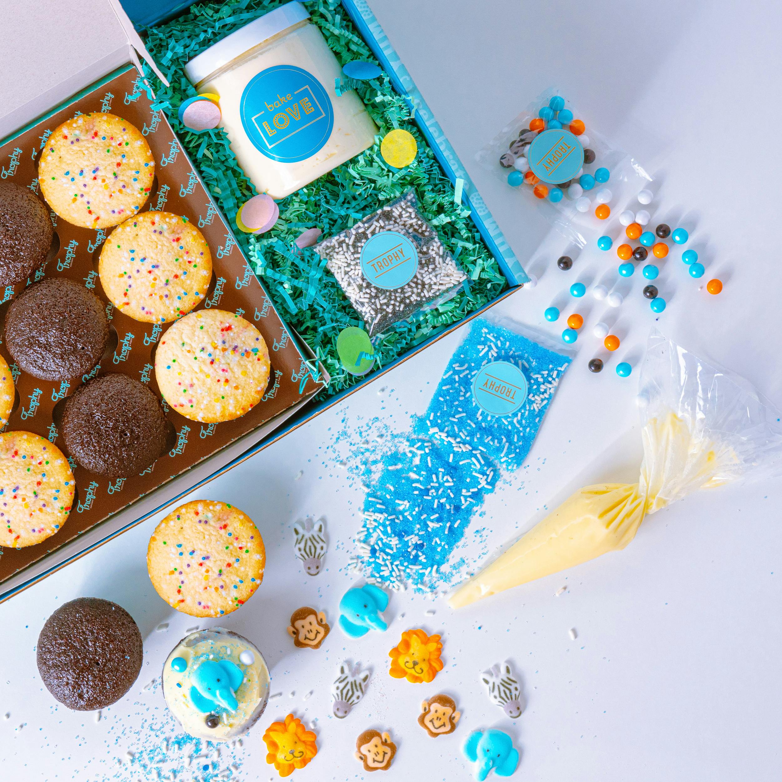 Cupcakes DIY Kit - Choose Your Own 12 Pack by Trophy Cupcakes - Alternate image 3