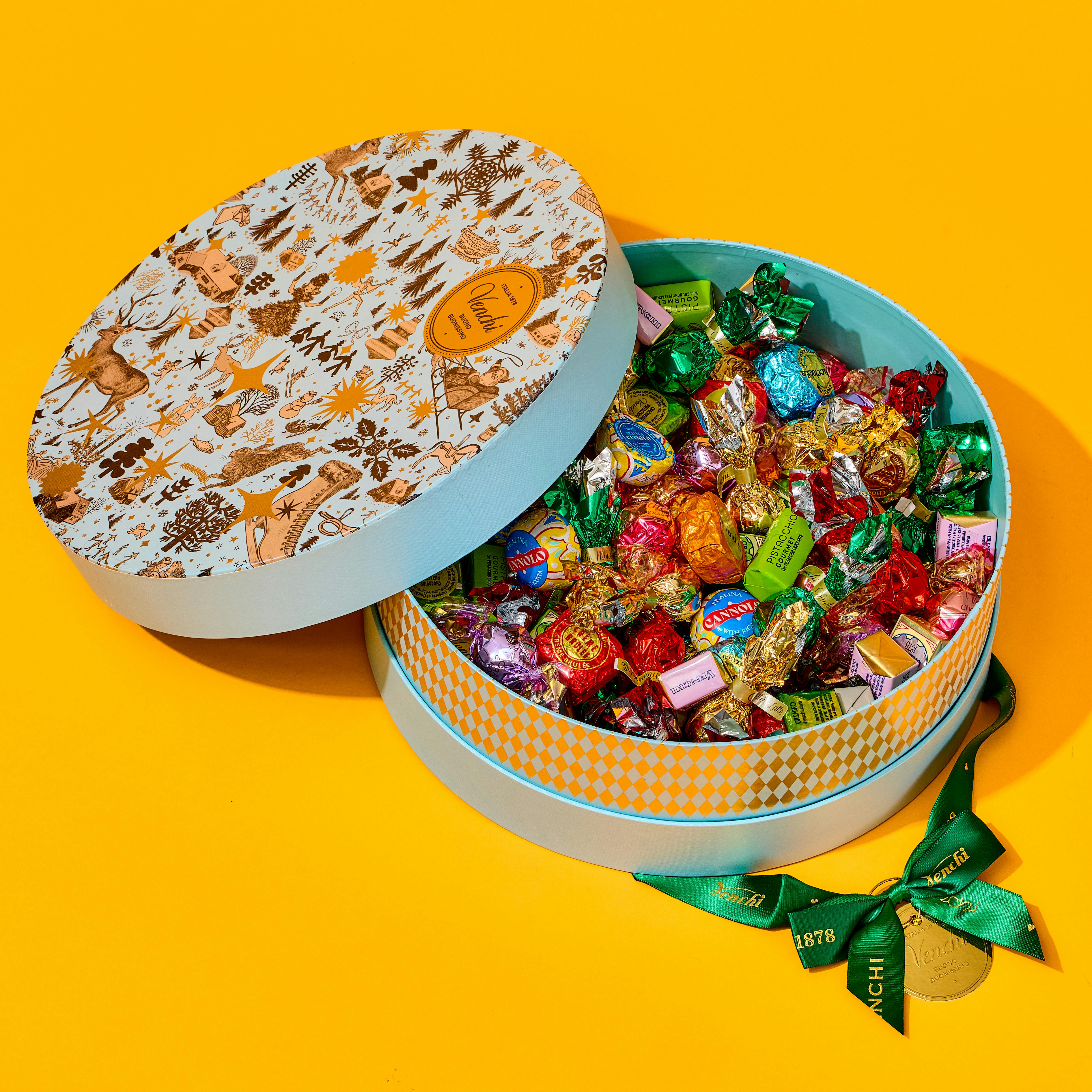 Venchi X Anna Higgie Chocoviar Hamper Christmas Collection by Venchi - Alternate image 5