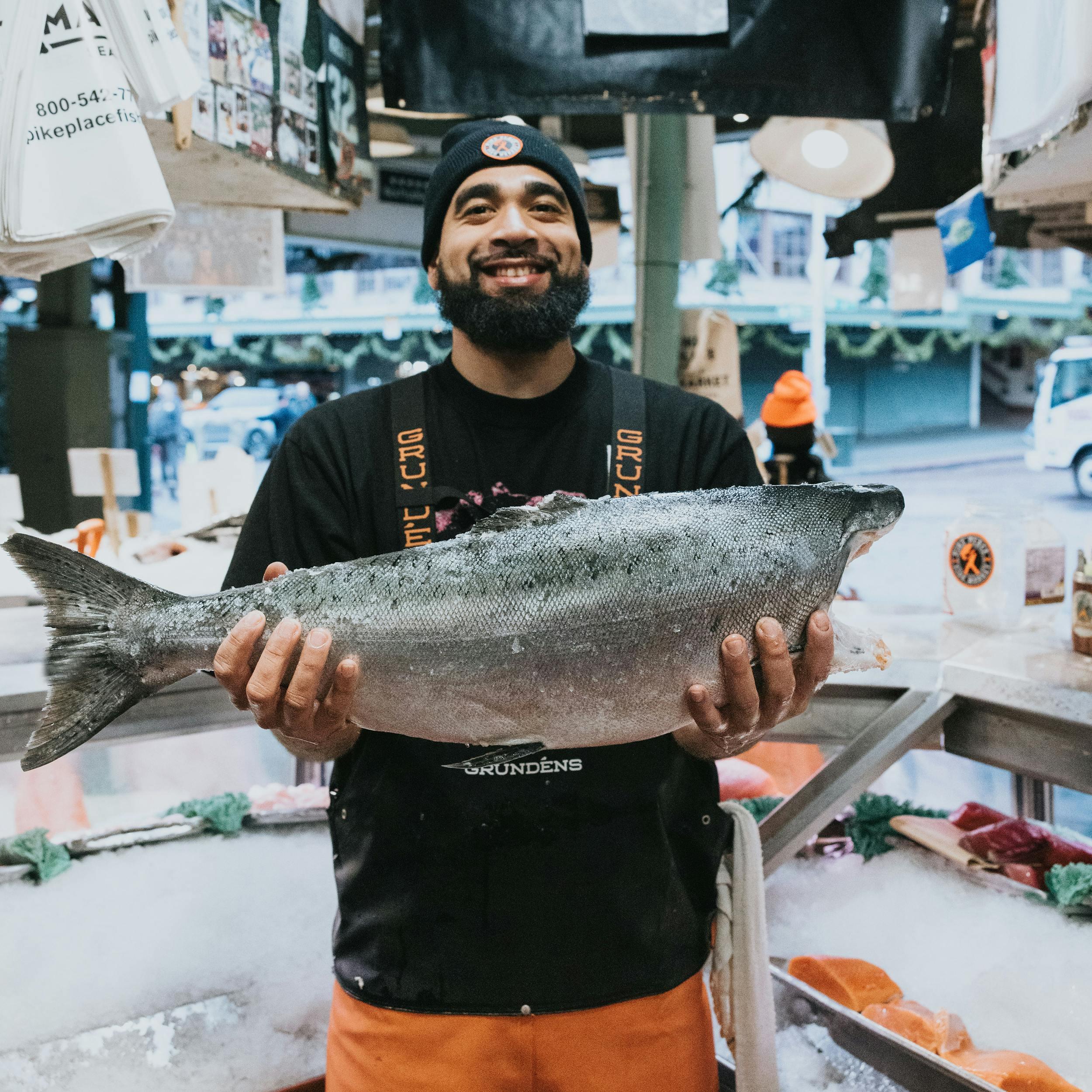 King Salmon - Whole Fish, Wild, Pacific, USA by Pike Place Fish Market - Alternate image 1