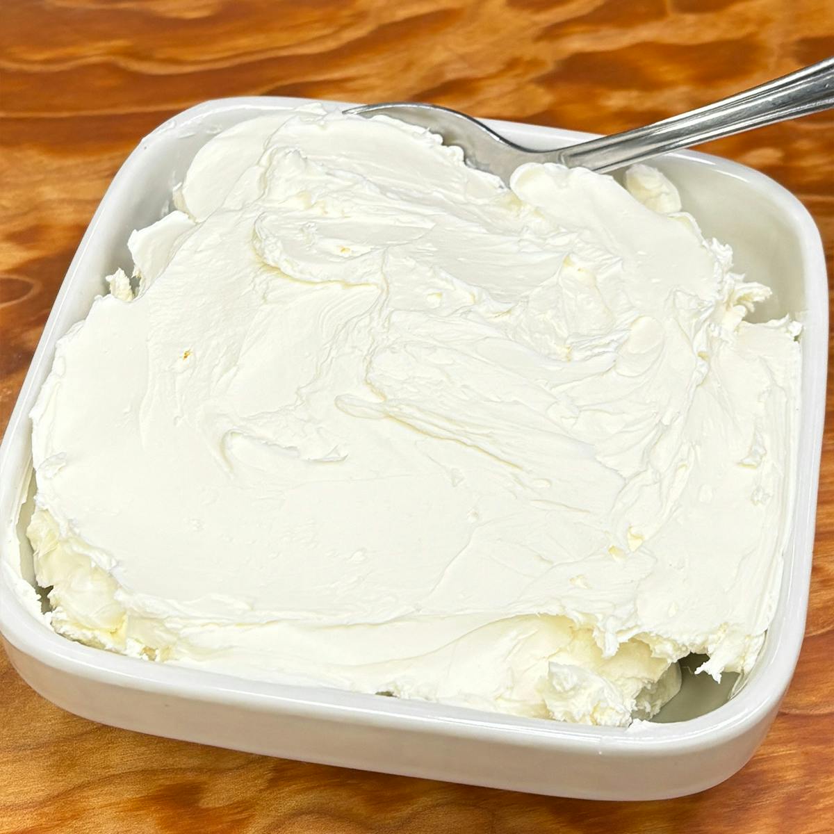 Smoked Salmon Bagel Brunch for 6 by South Jersey Smoke House - Alternate image 4