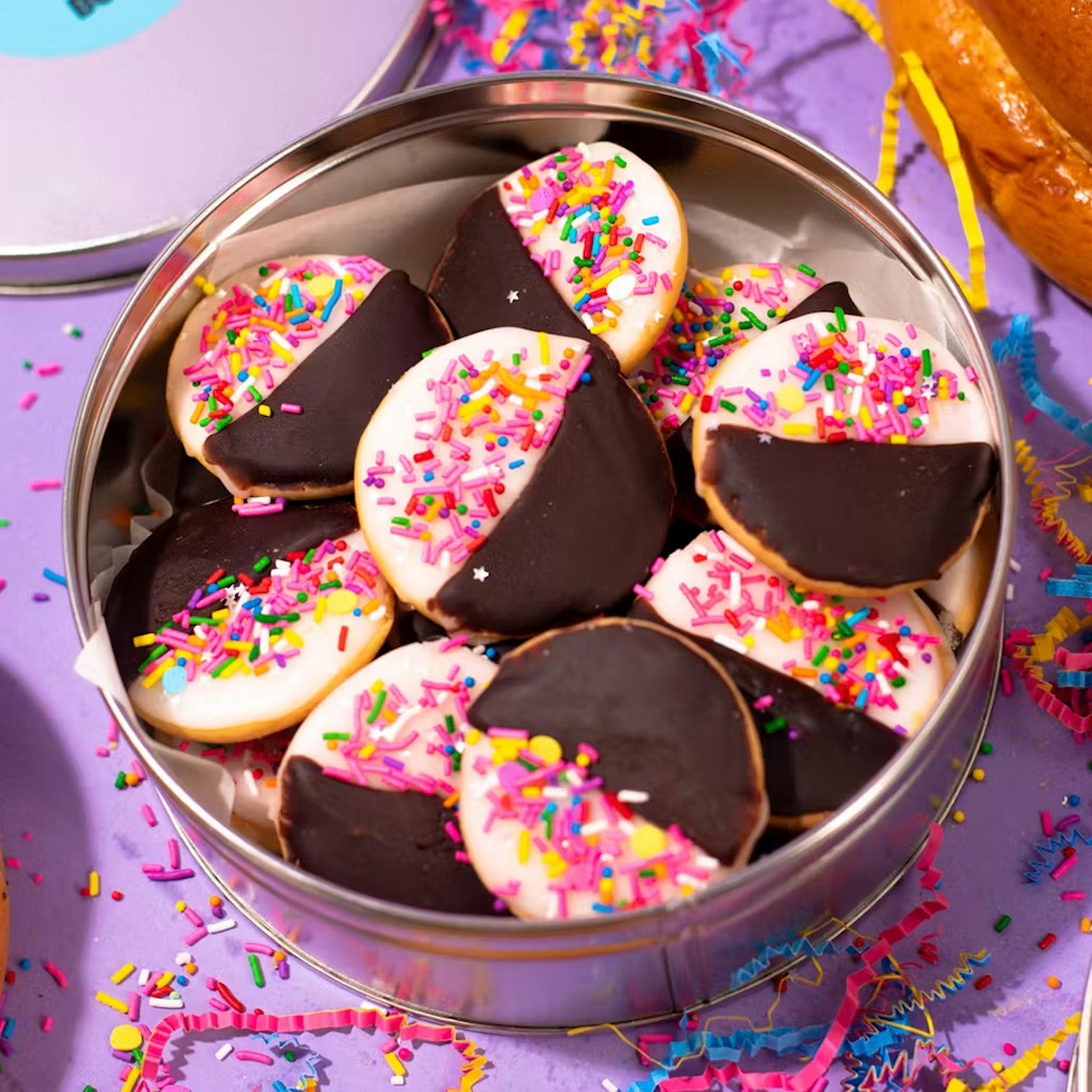 Monthly COOKIE Subscription by Goldbelly Subscriptions - Alternate image 3