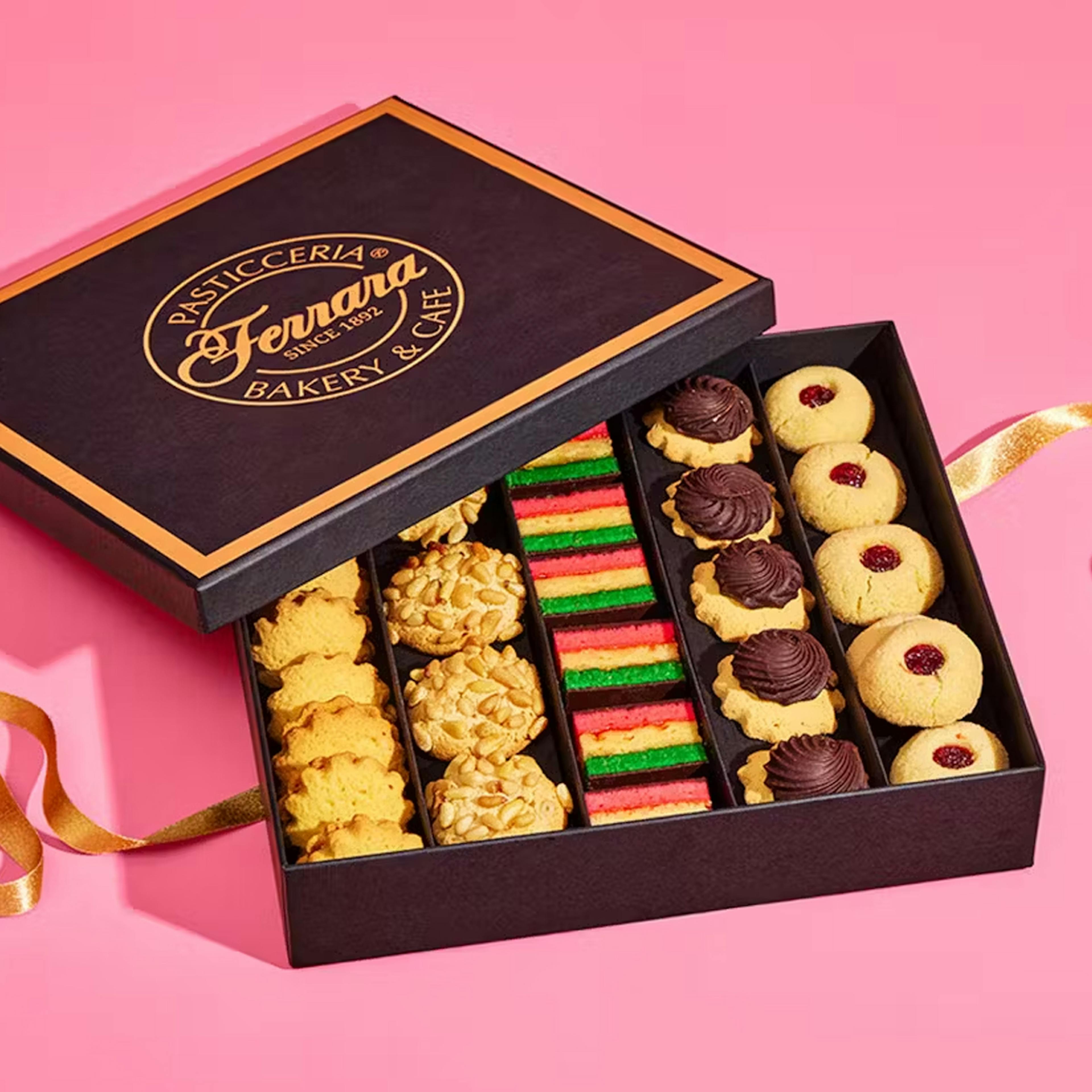 Monthly COOKIE Subscription by Goldbelly Subscriptions - Alternate image 2