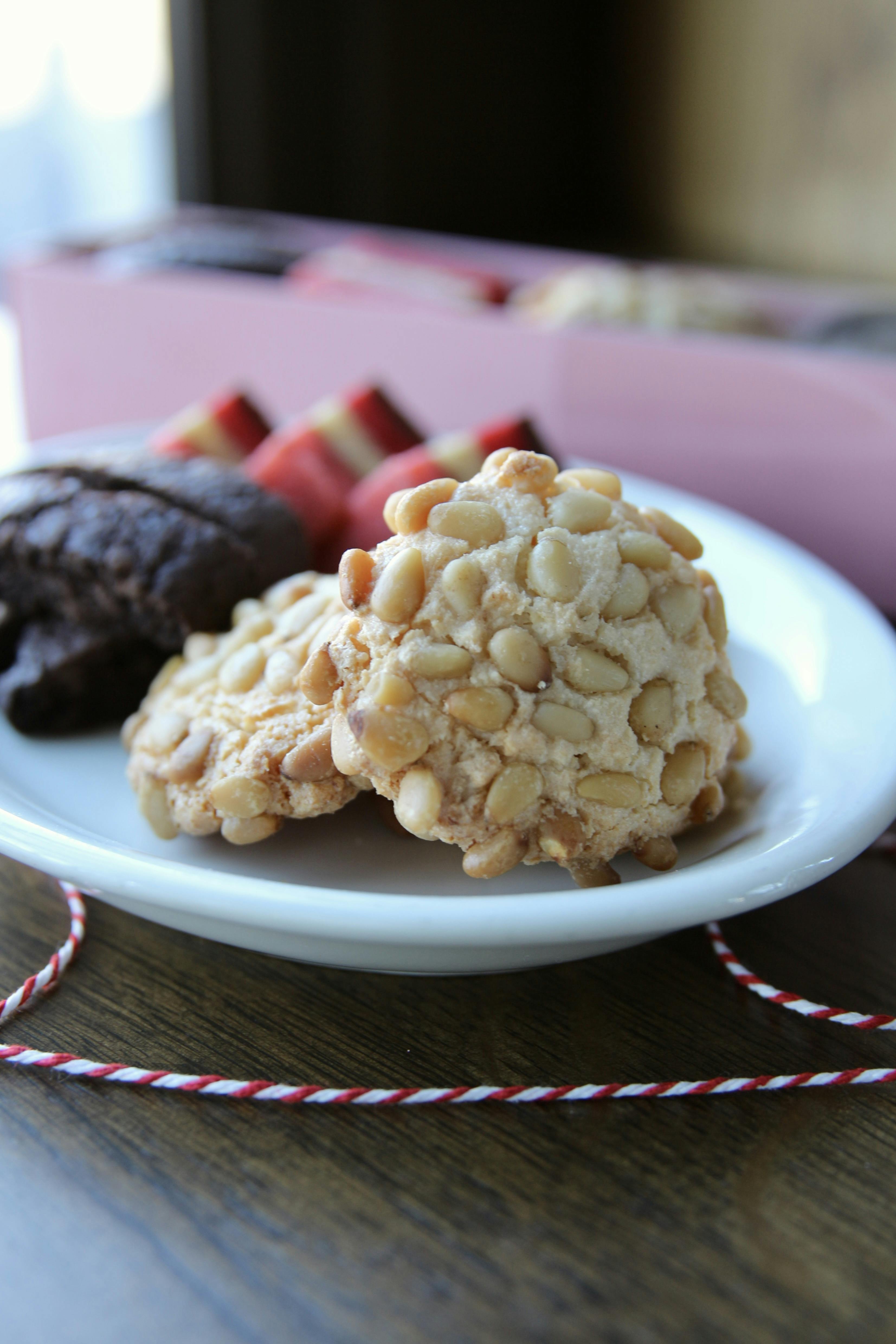 Valentine's Day Italian Cookie Box by Scopa Italian Roots - Alternate image 4