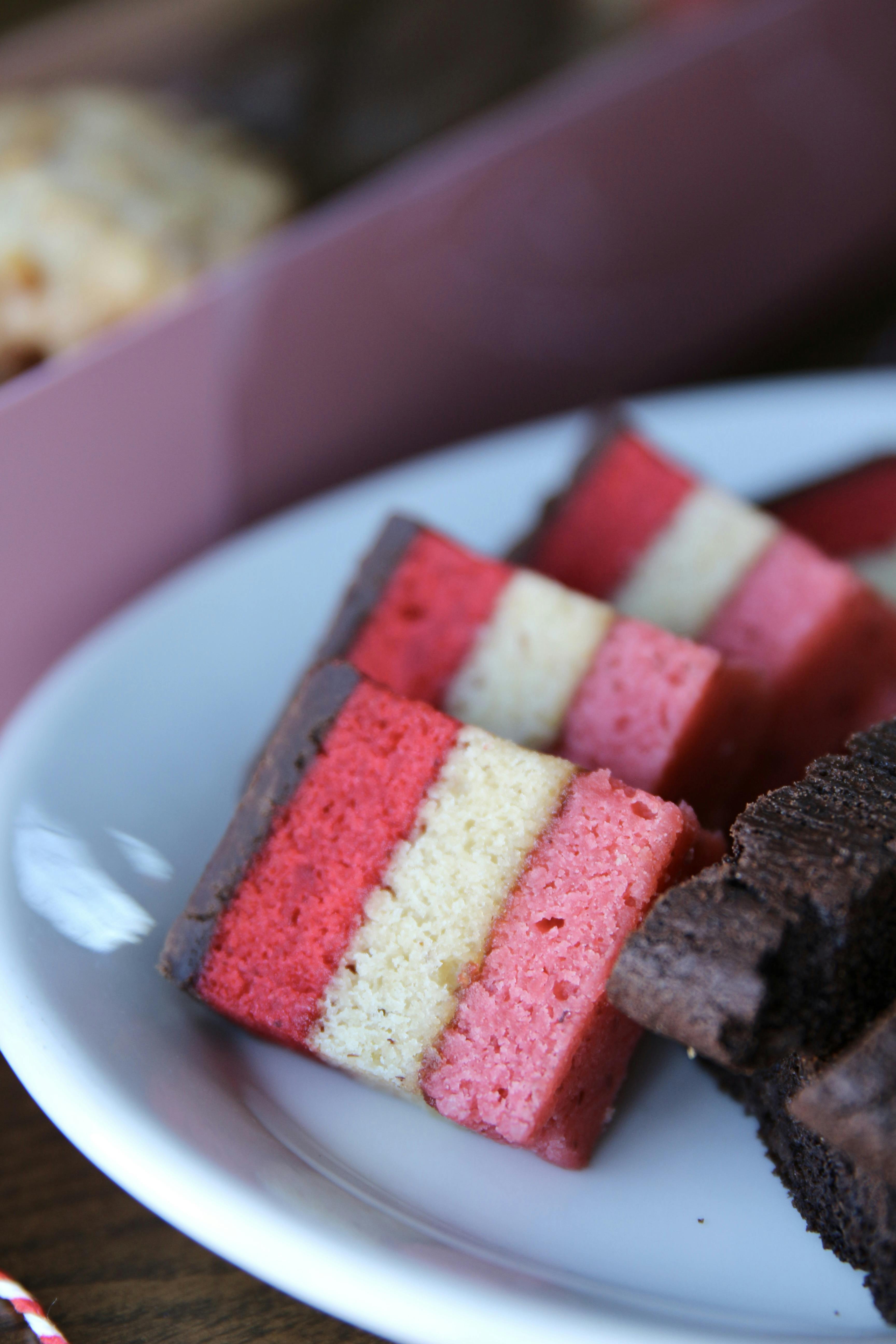 Valentine's Day Italian Cookie Box by Scopa Italian Roots - Alternate image 3