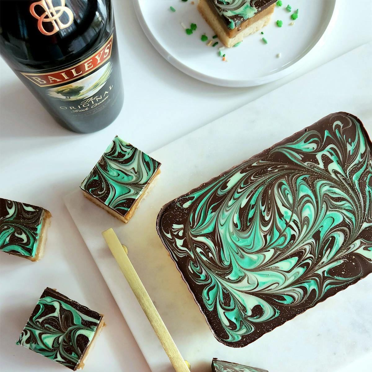 Baileys Millionaire's Shortbread Tray by Shortbread Society - Alternate image 3