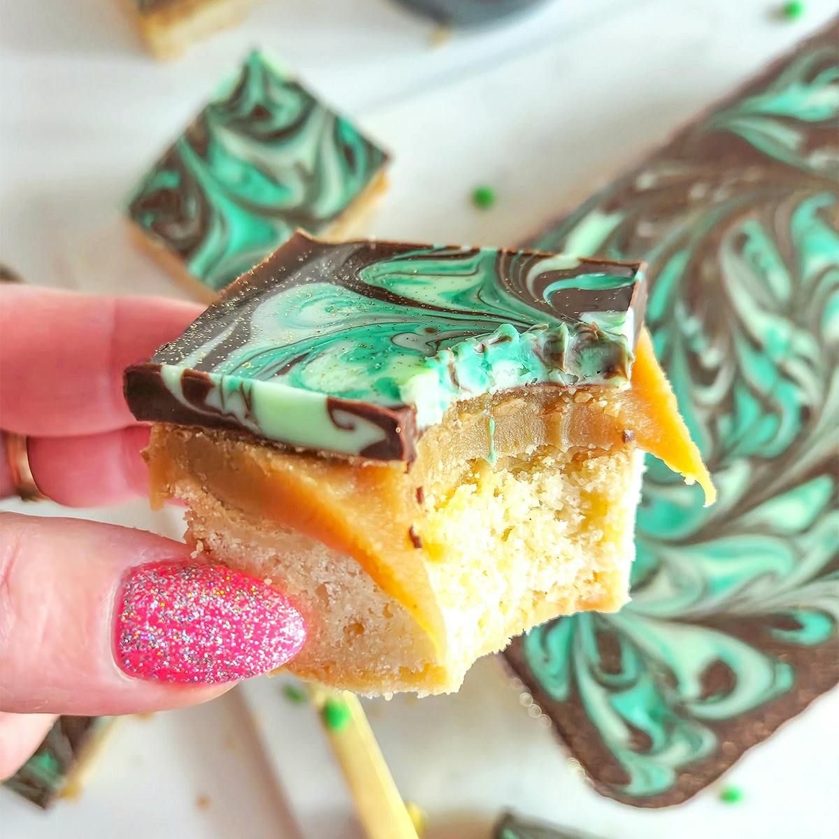 Baileys Millionaire's Shortbread Tray by Shortbread Society - Alternate image 2