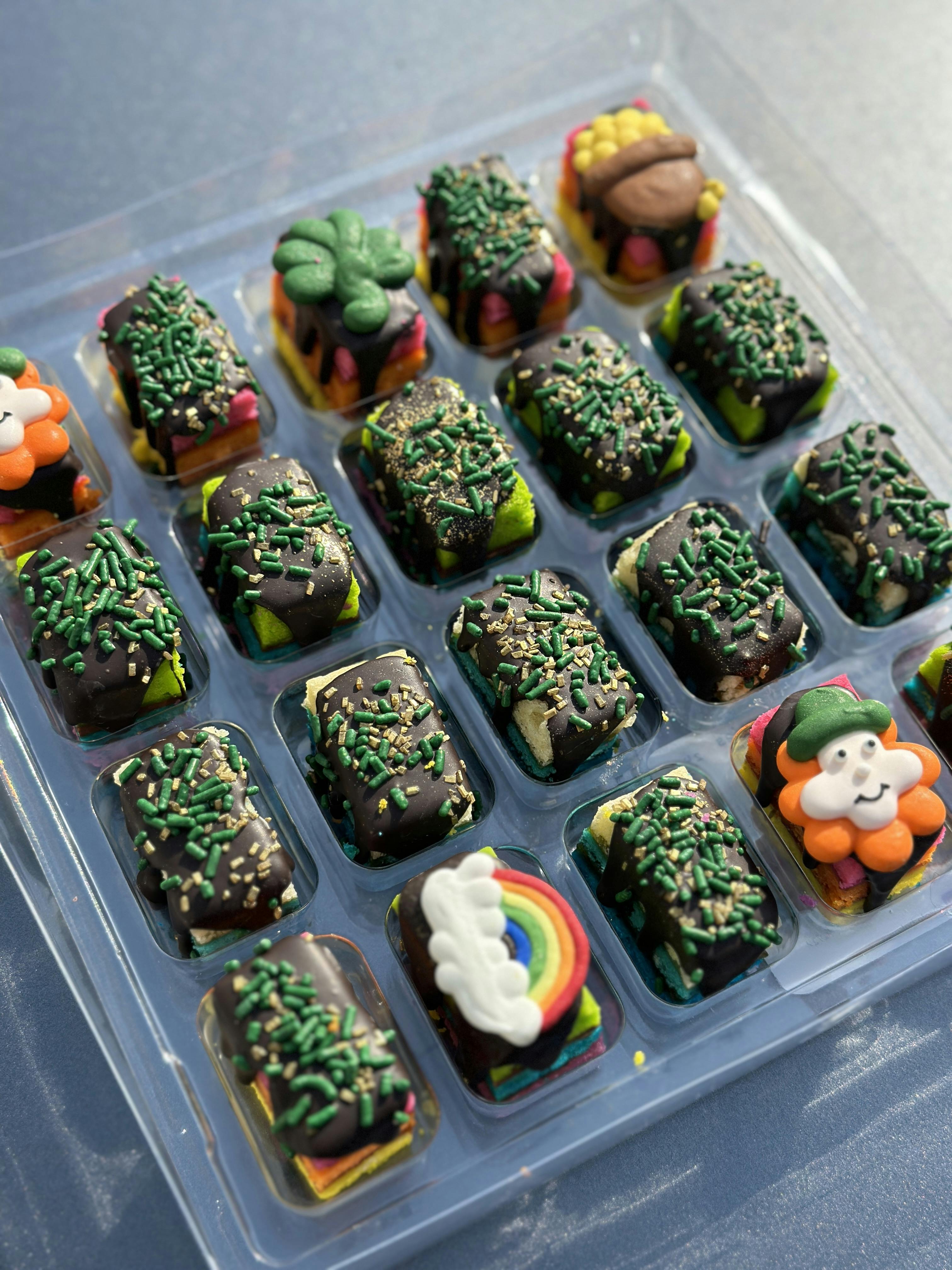 St Patrick's Day Rainbow Cookies - 20 Pack by Zola Bakes