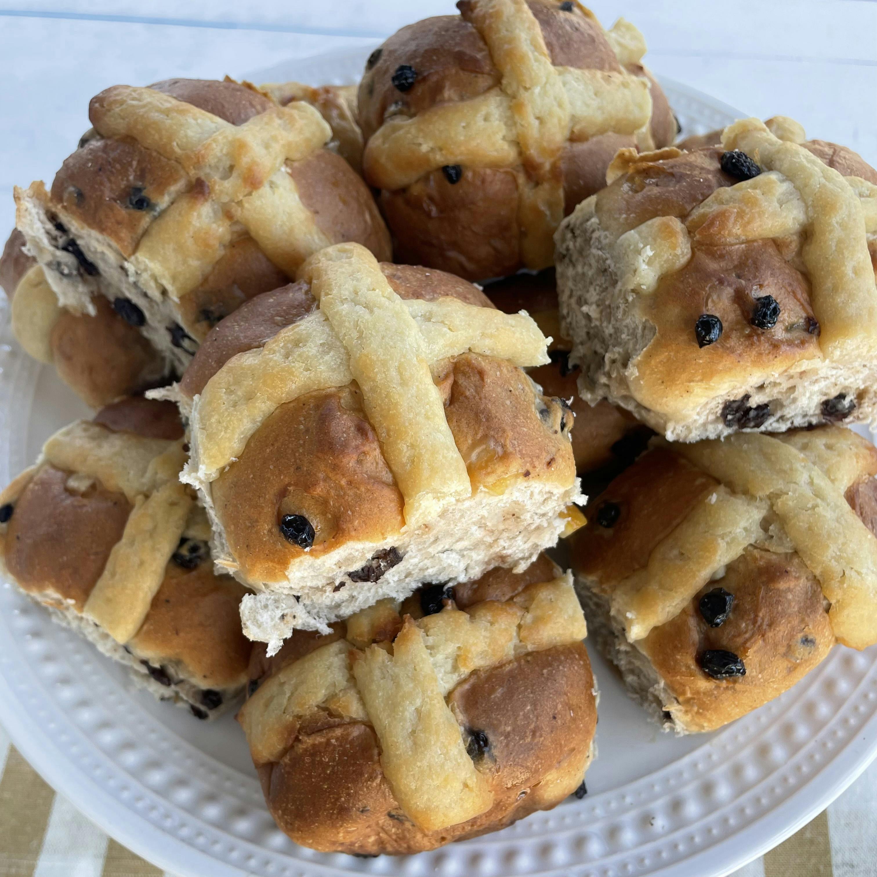 Hot Cross Buns - 12 Pack by Collegetown Bagels