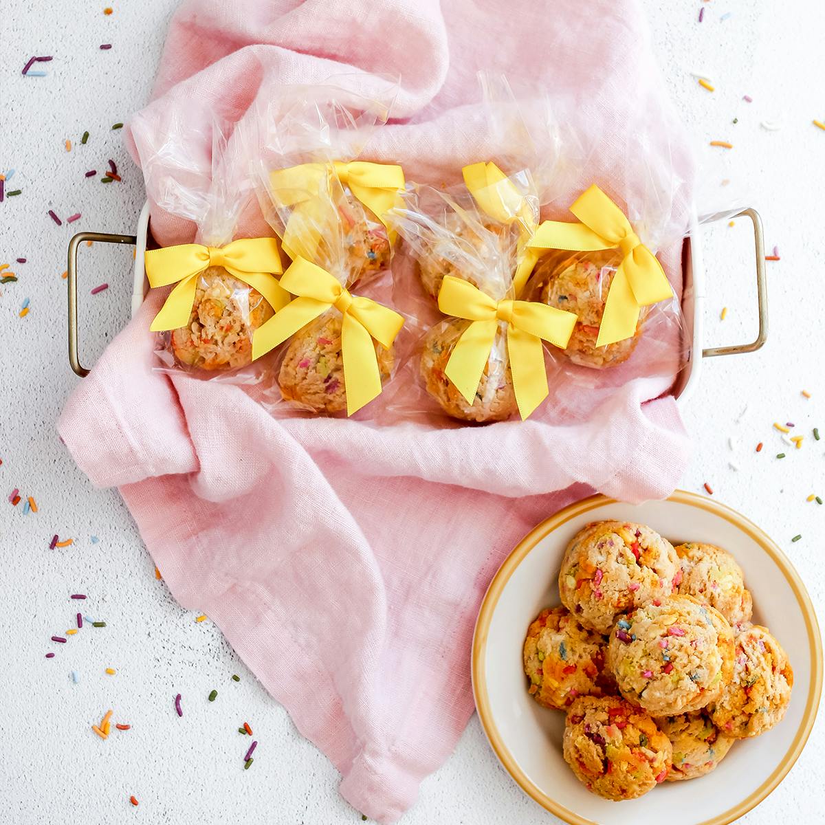 Gluten Free + Vegan Easter Cookie Gift Tin - 6 Pack by Stylish Spoon - Alternate image 1